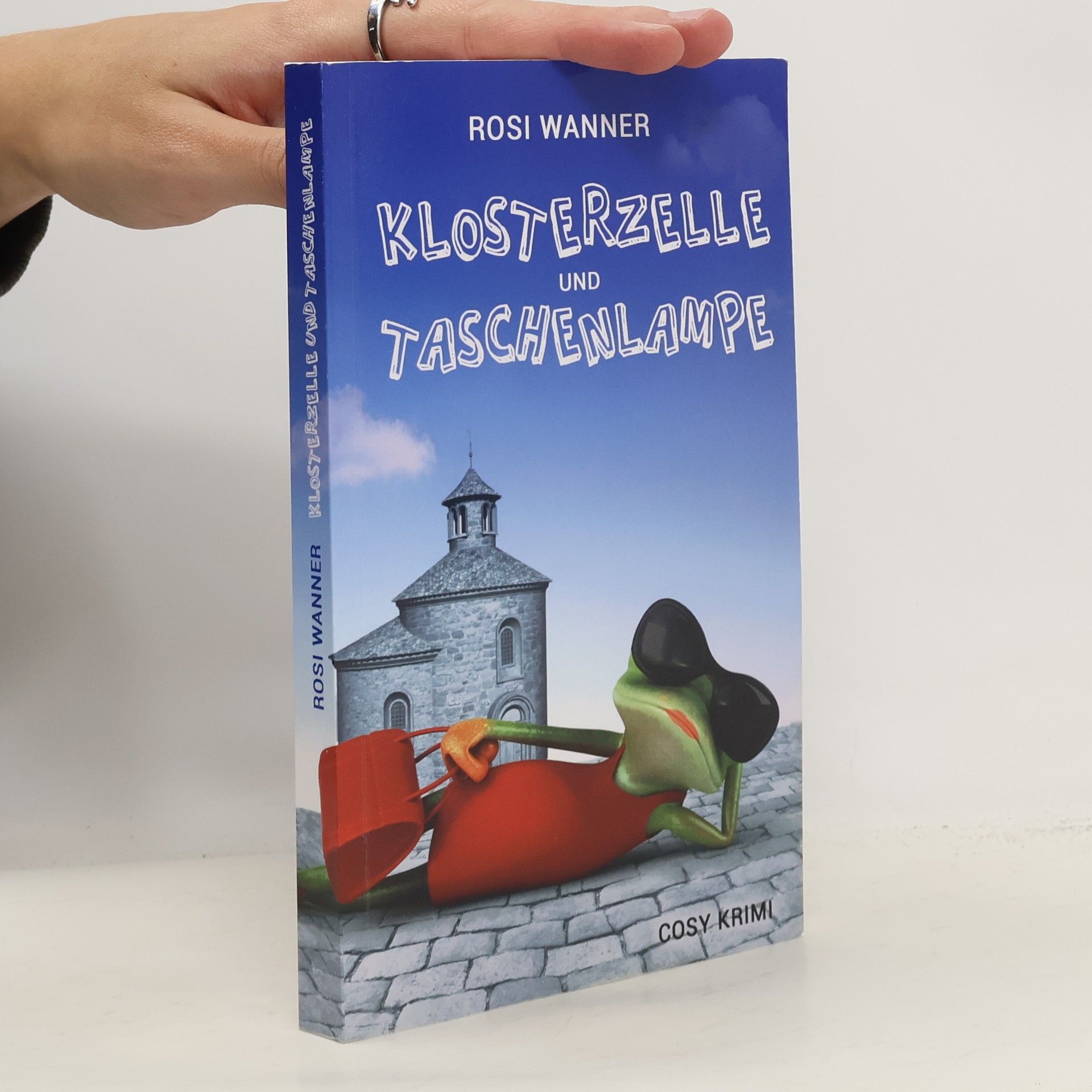 Klosterzelle und Taschenlampe