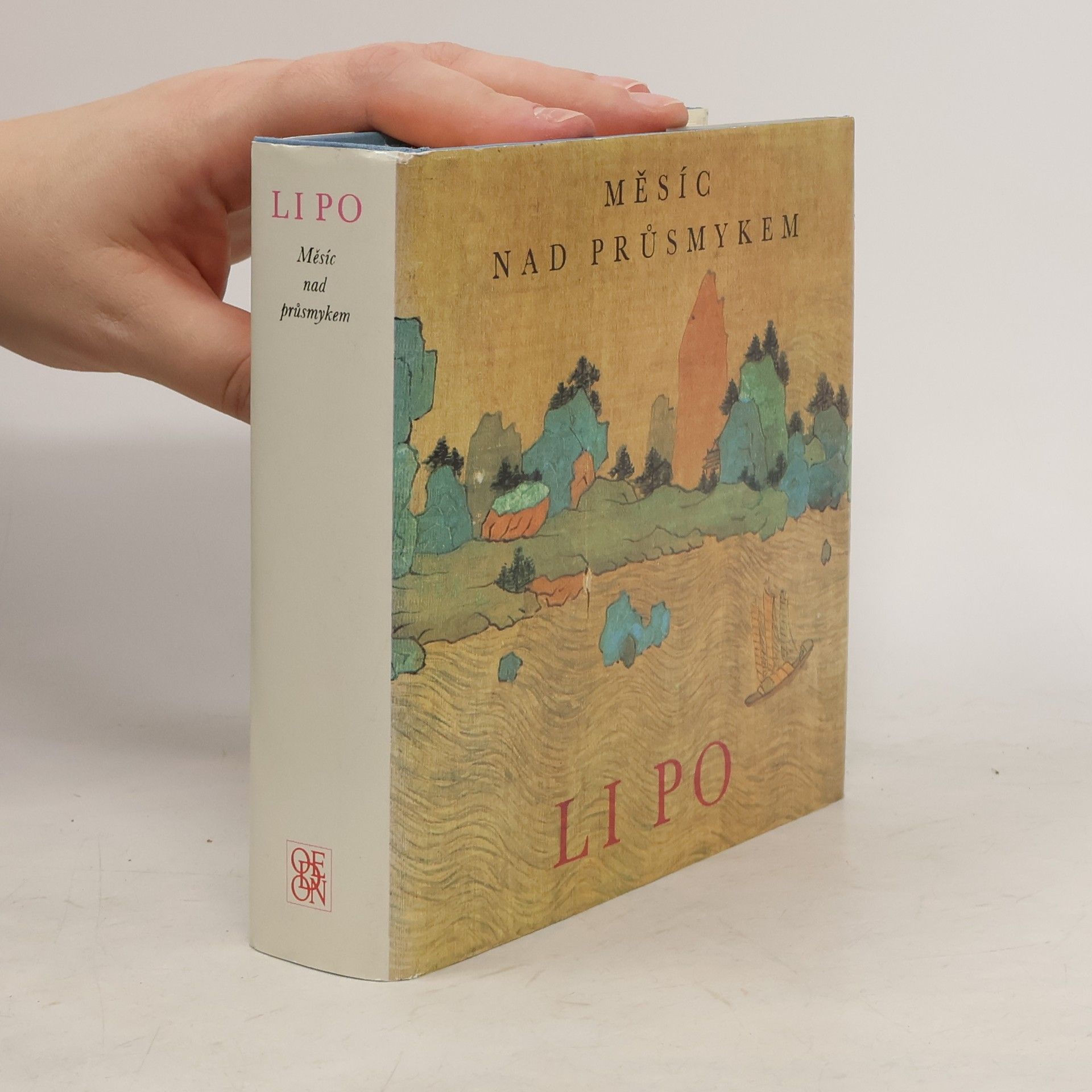 Po Li Měsíc nad průsmykem