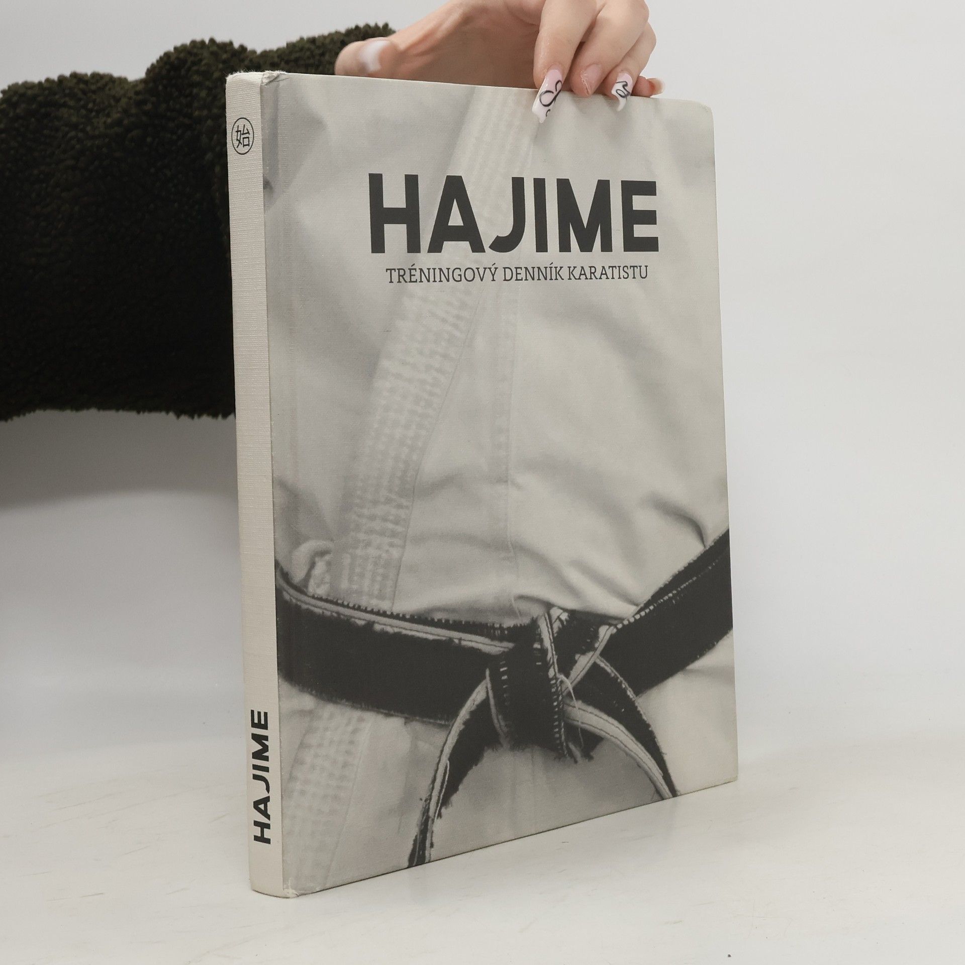 Kolektív autorov Hajime. Tréningový denník karatistu