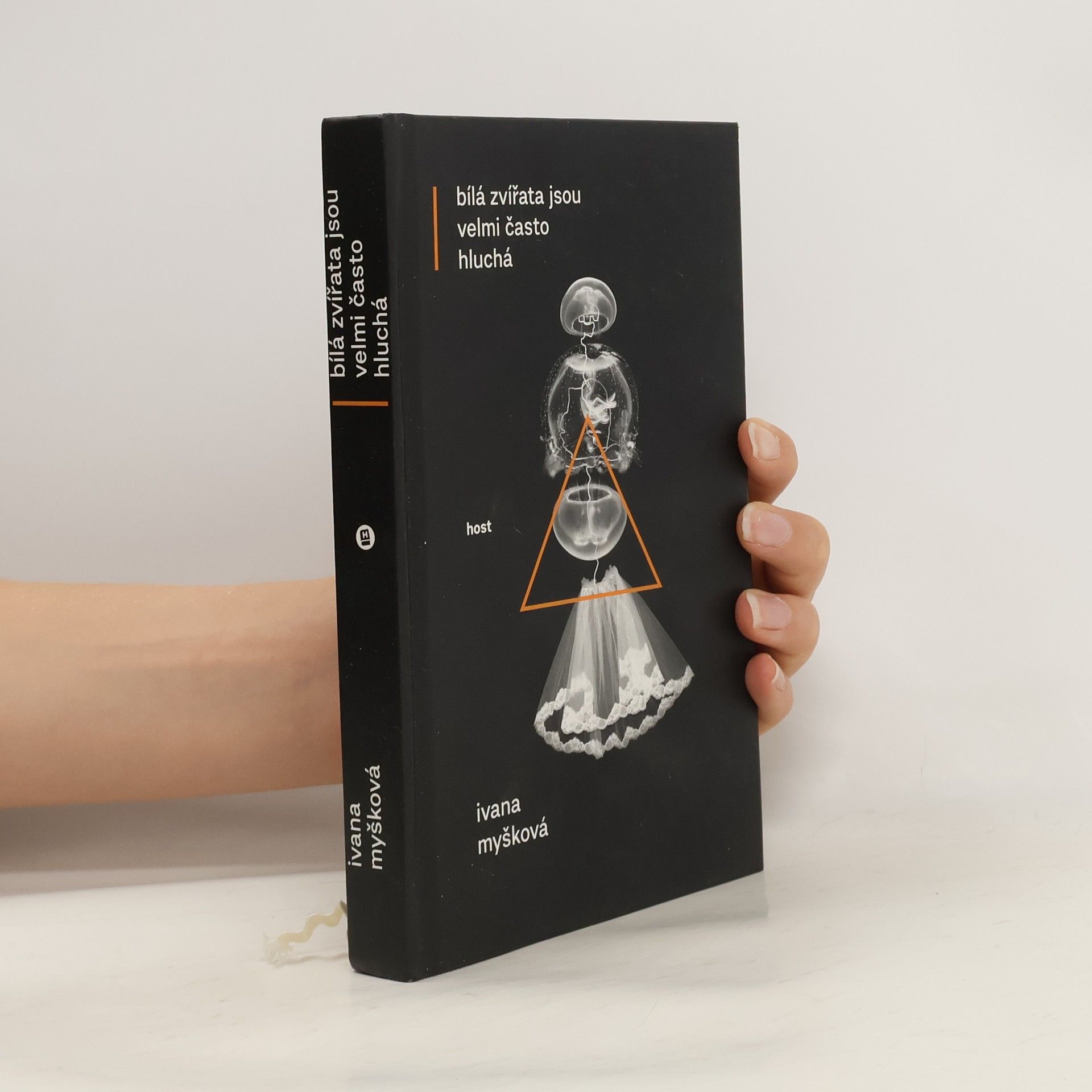 Bílá zvířata jsou velmi často hluchá