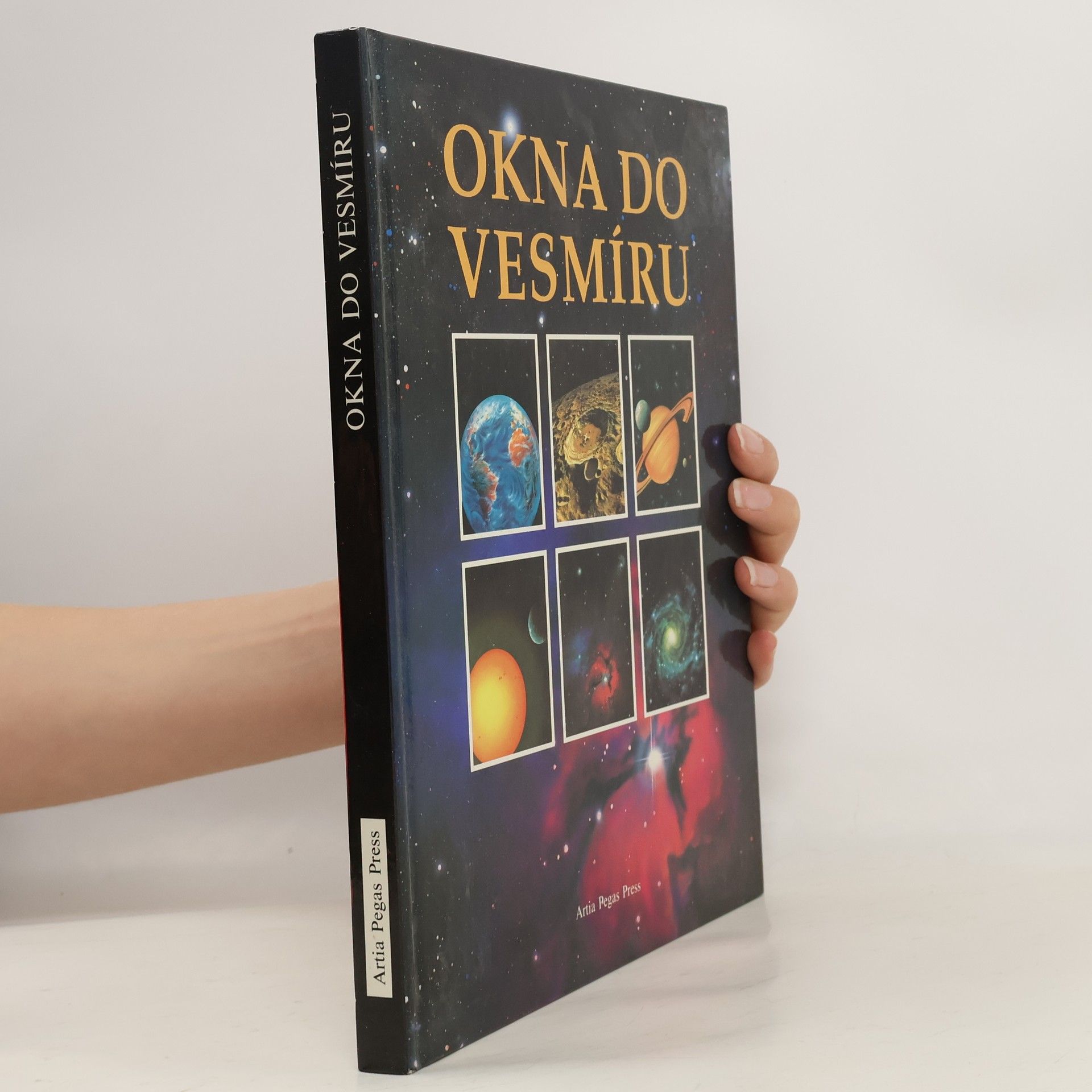 Auteurscollectief Okna do vesmíru