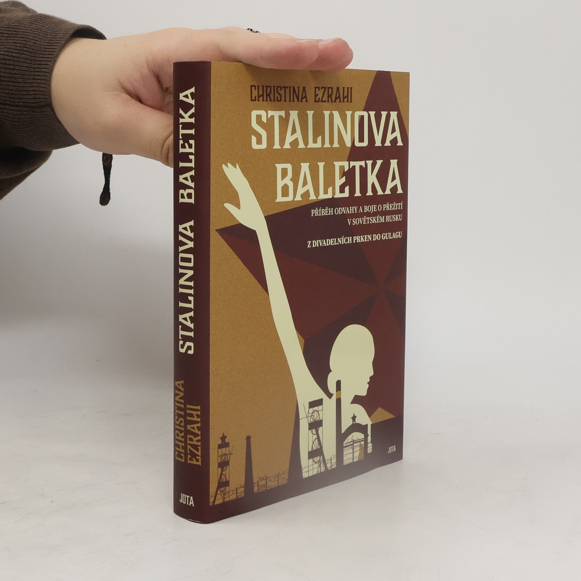 Christina Ezrahi Stalinova baletka