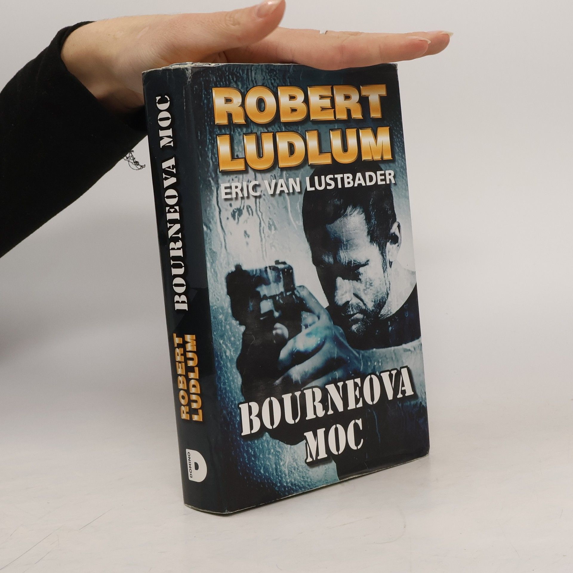 Robert Ludlum Bourneova moc