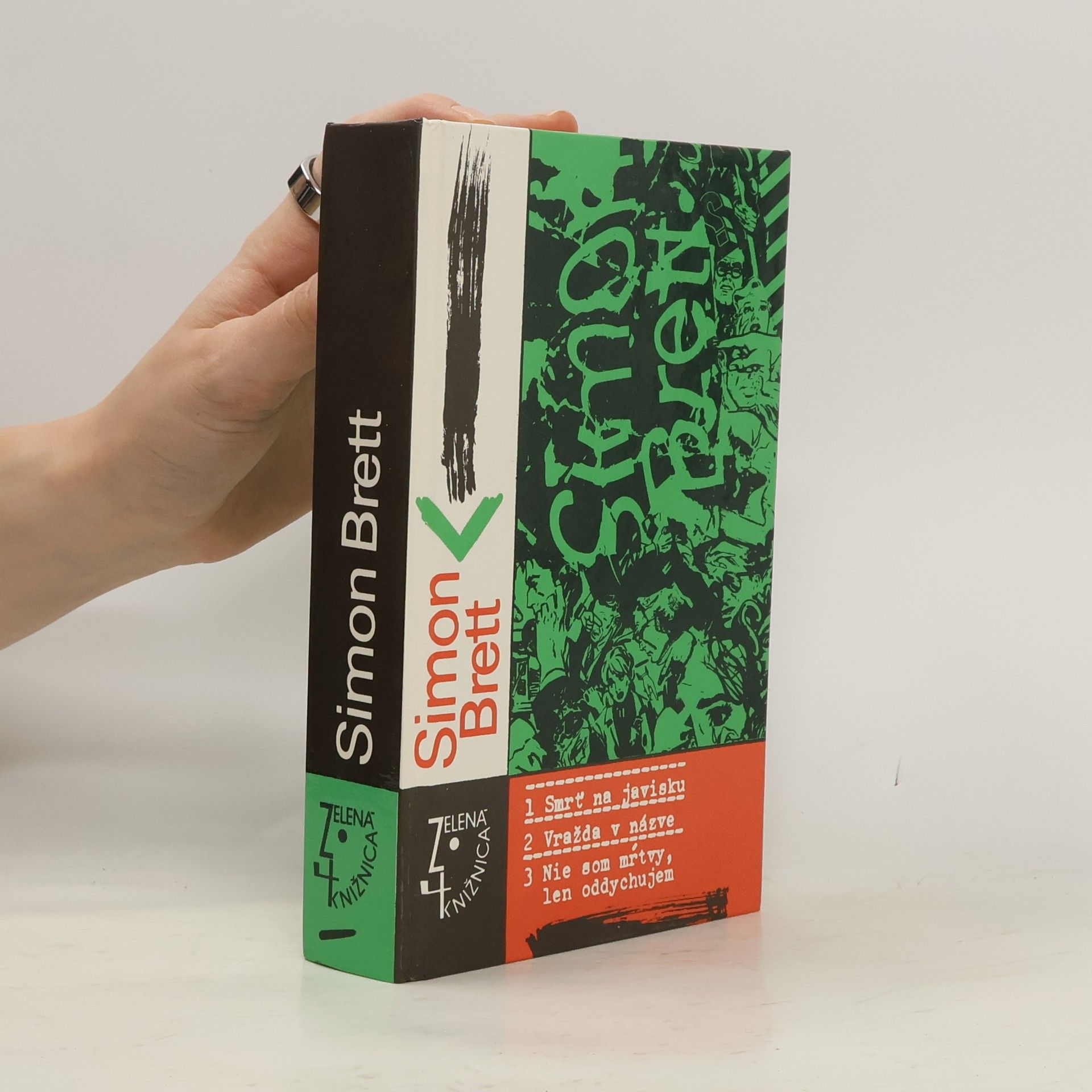 Smrť na javisku. Vražda v názve. Nie som mŕtvy, len oddychujem