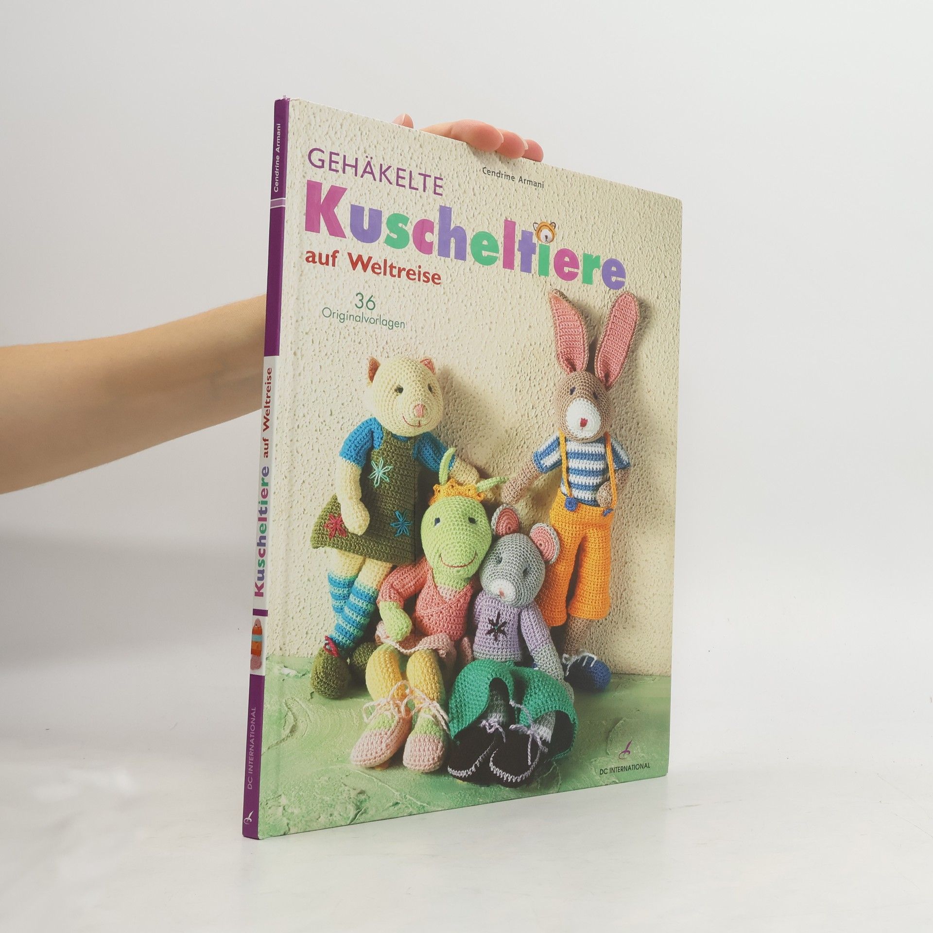 Gehäkelte Kuscheltiere auf Weltreise