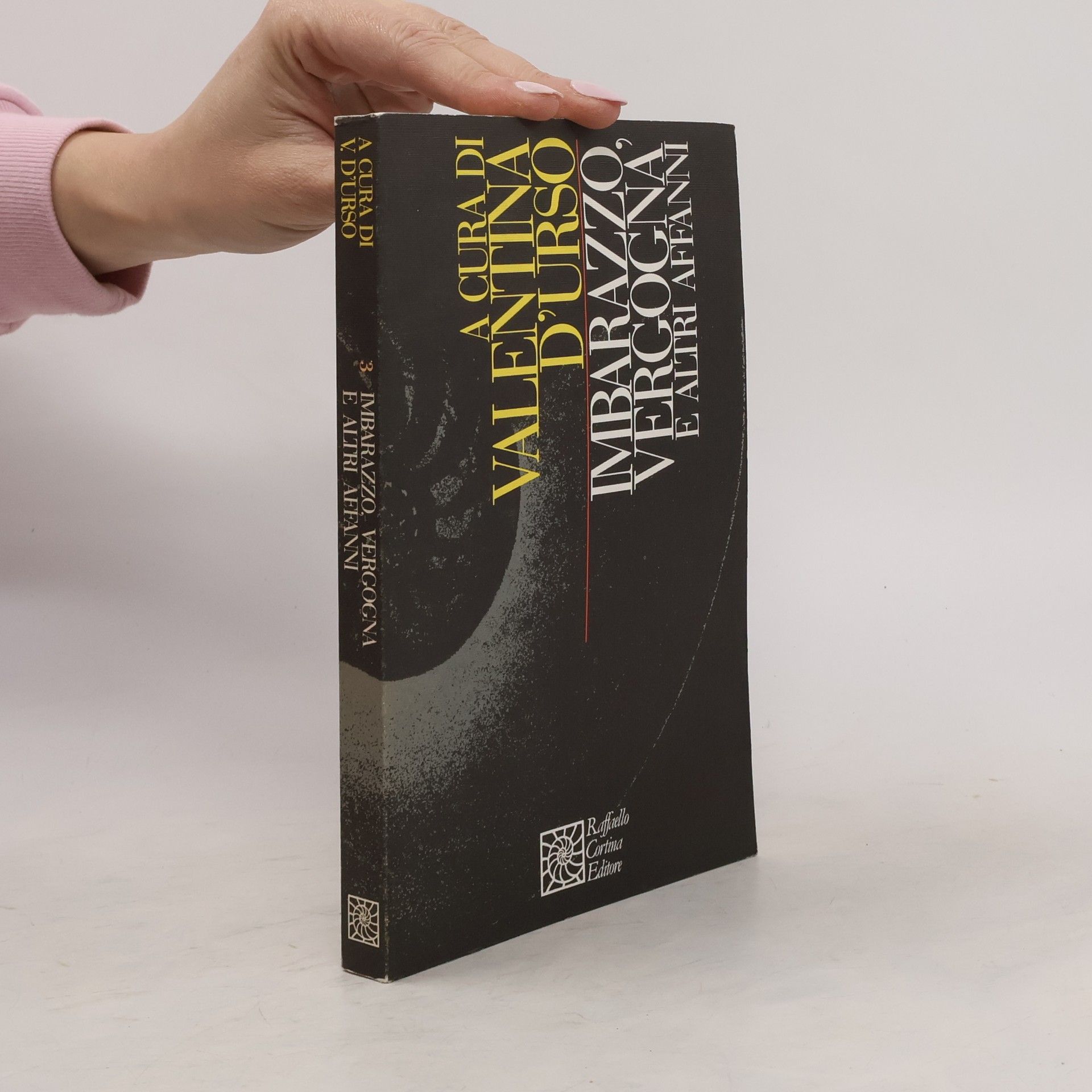 Valentina D'Urso Imbarazzo, vergogna e altri affanni