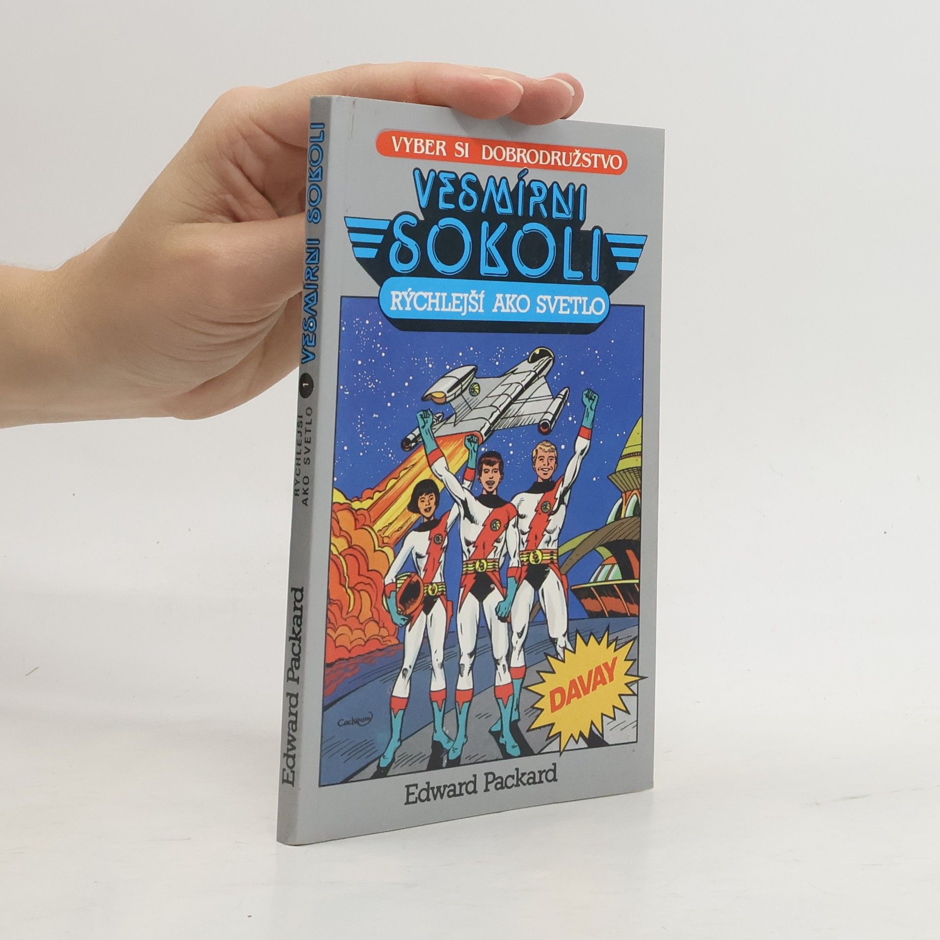 Vesmírni sokoli 1. Rýchlejší ako svetlo