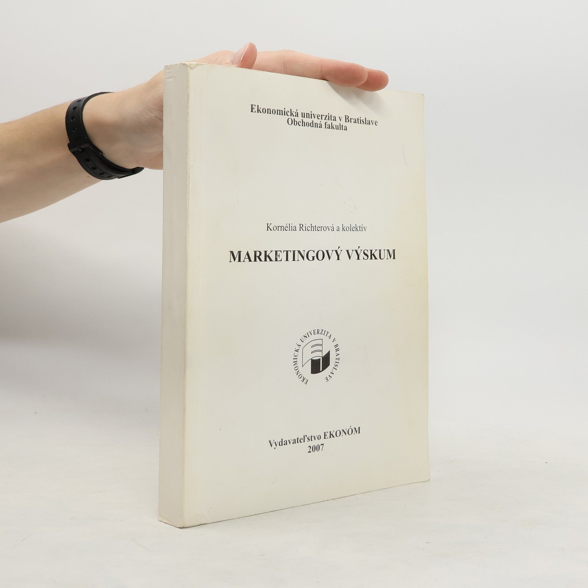 Autorenkollektiv Marketingový výskum