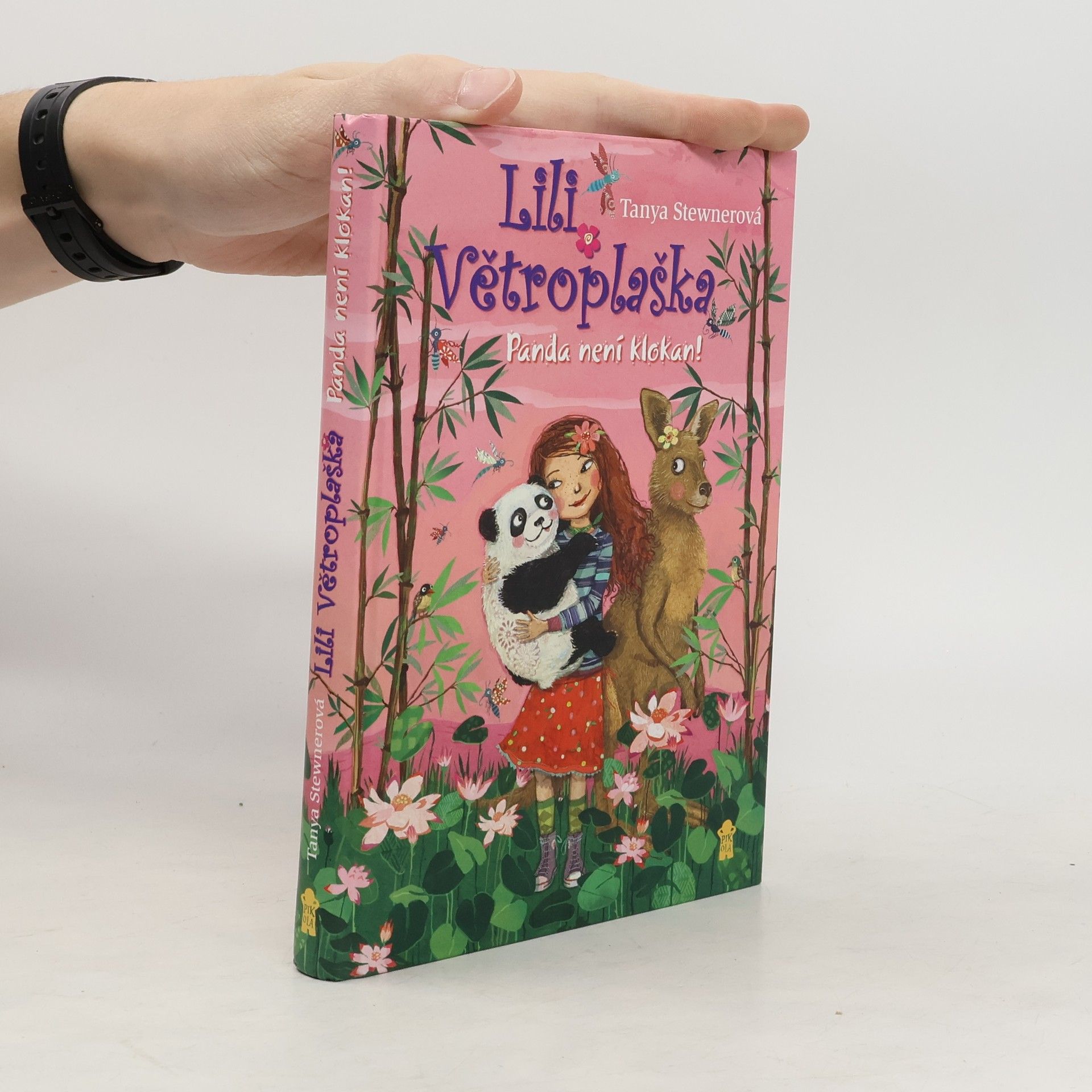Tanya Stewner Lili Větroplaška. Panda není klokan!