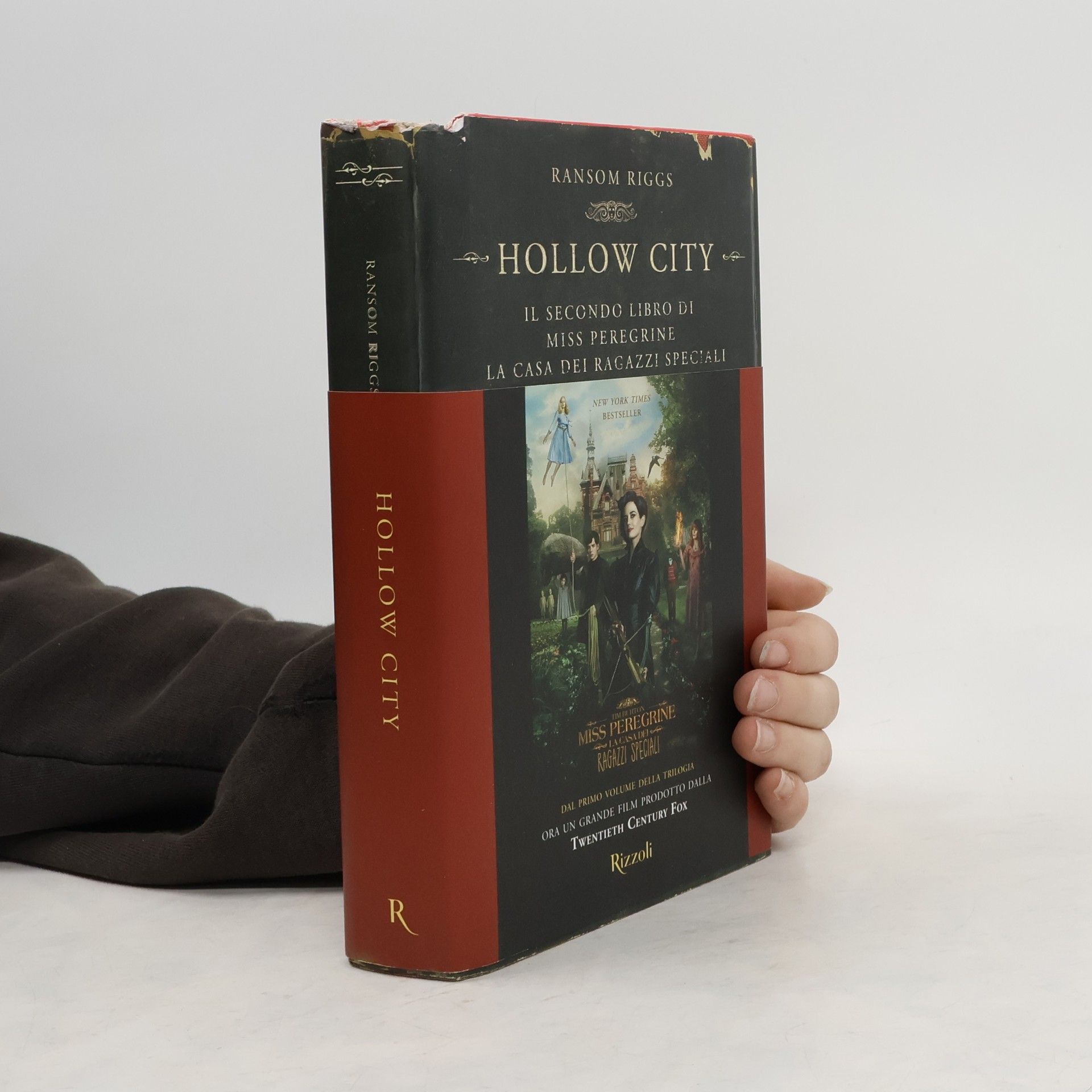 Ransom Riggs Hollow City. Il secondo libro di Miss Peregrine. La casa dei ragazzi speciali