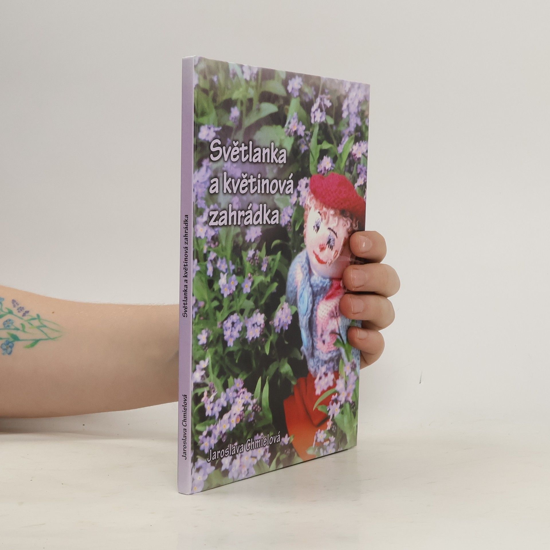 Světlanka a květinová zahrádka