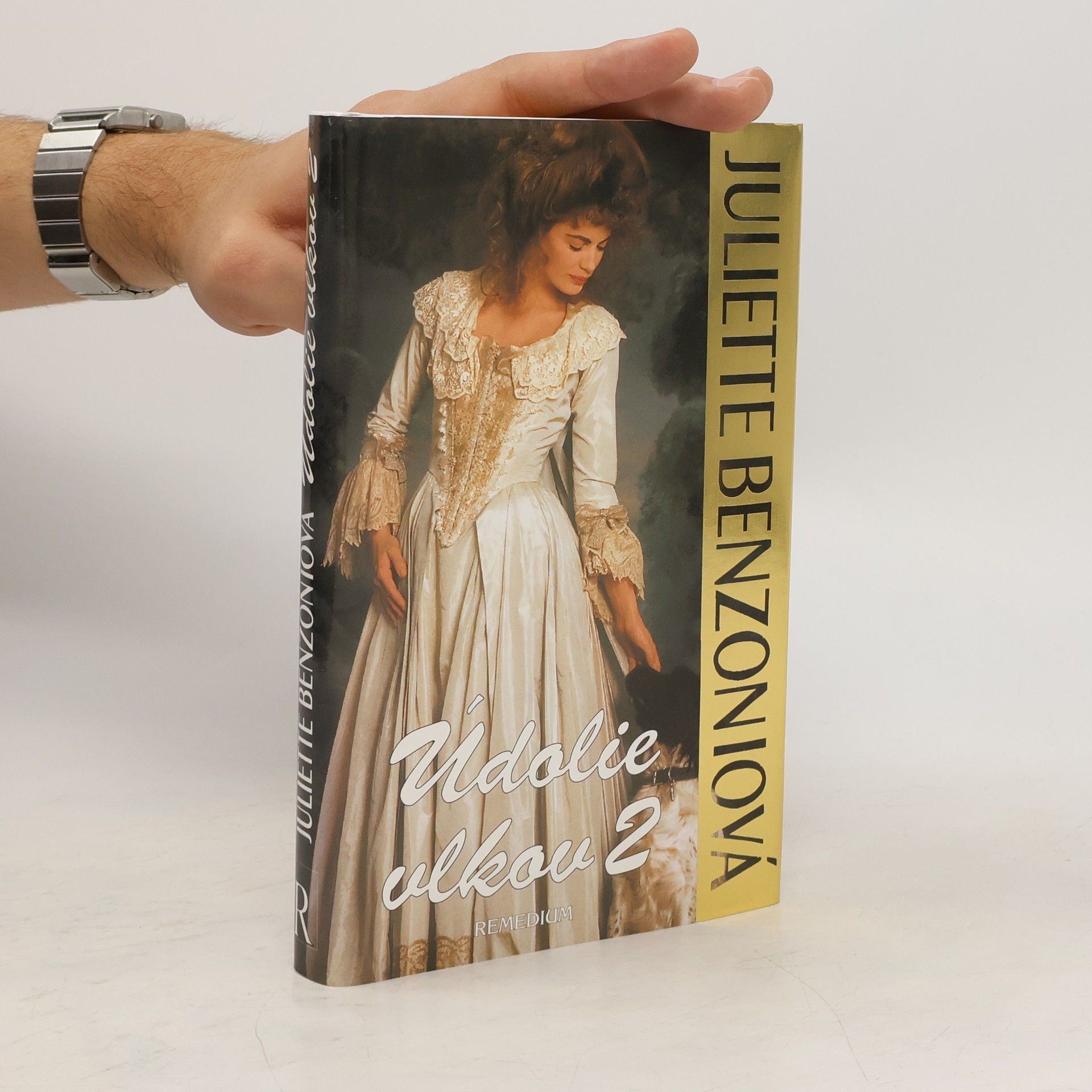 Juliette Benzoni Údolie vlkov 2