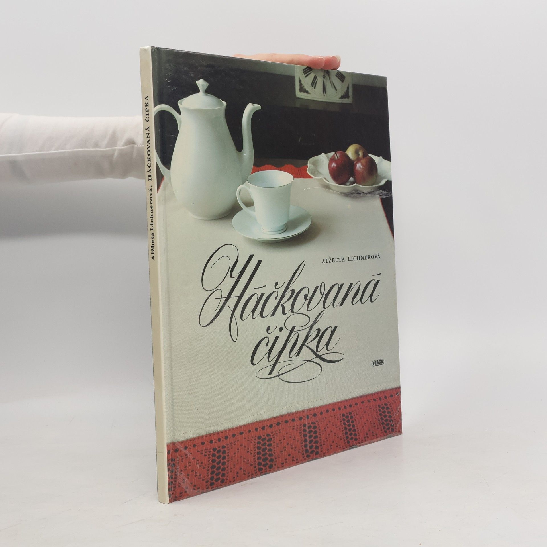 Alžbeta Lichnerová Hačkovaná čipka
