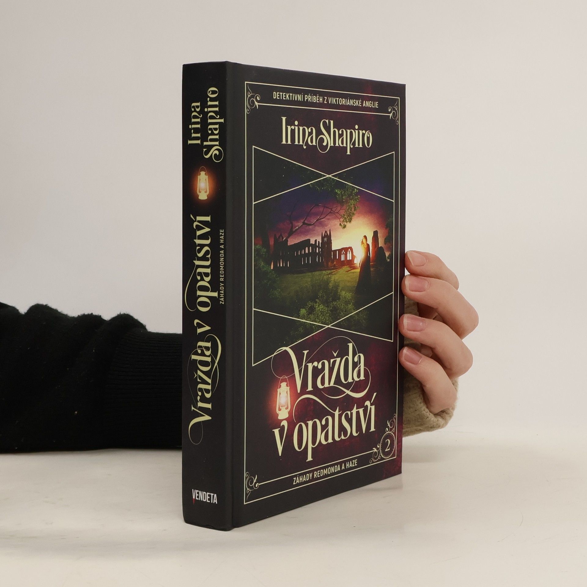 Vražda v opatství : záhady Redmonda a Haze