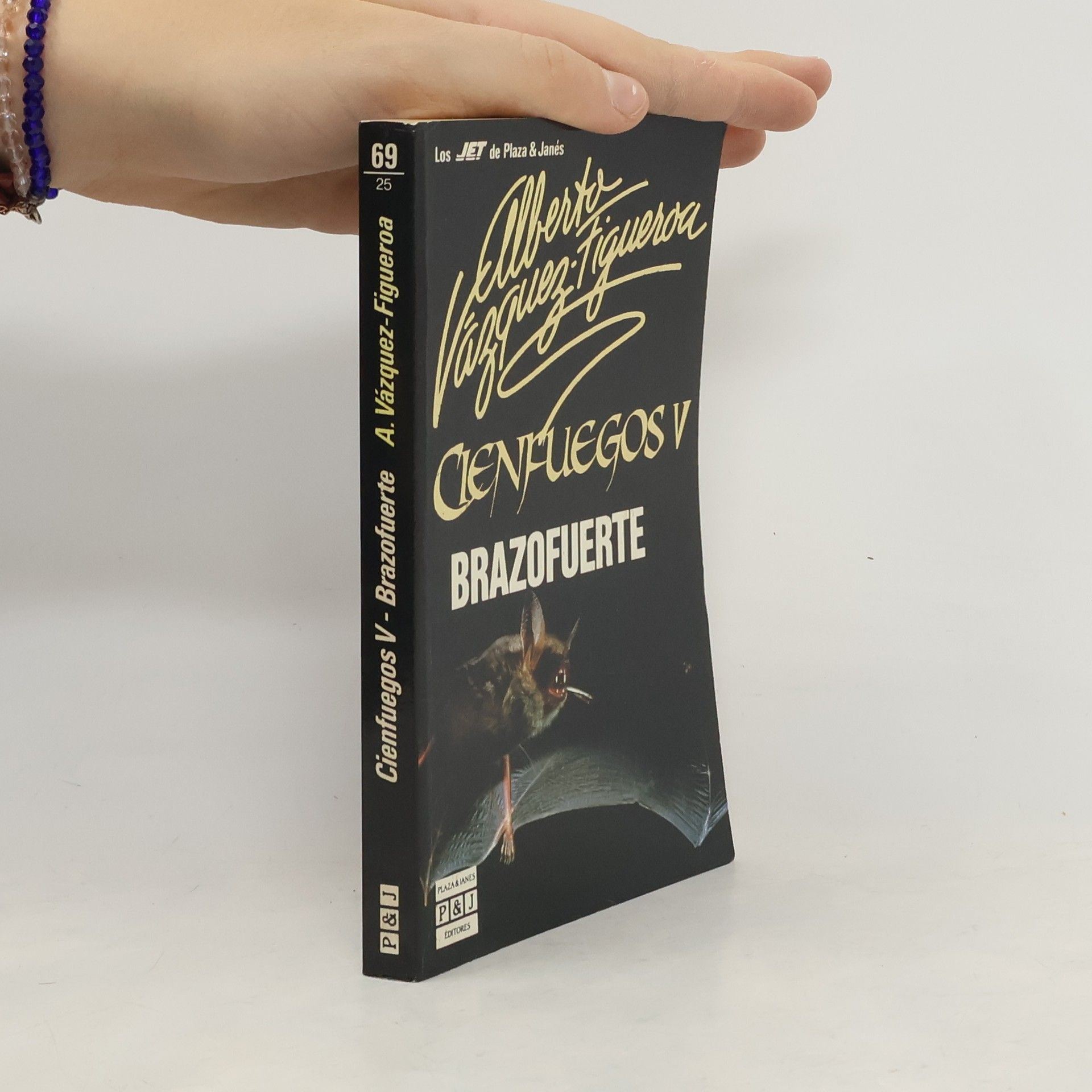 Cienfuegos - 5: Brazofuerte