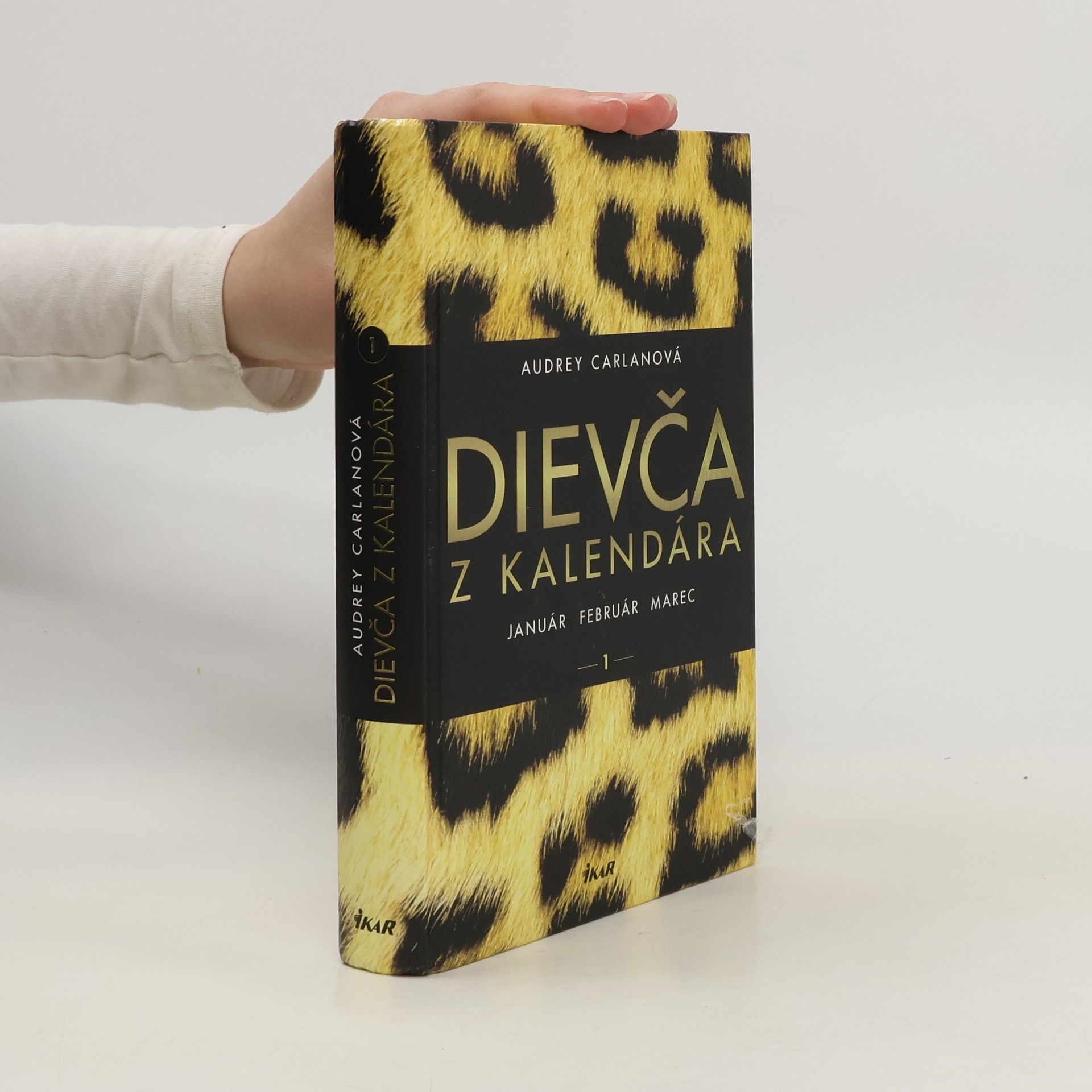 Dievča z kalendára - január február marec