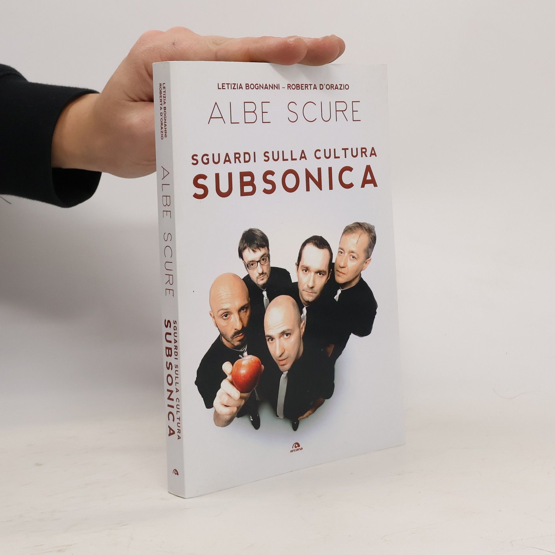 Letizia Bognanni Albe scure