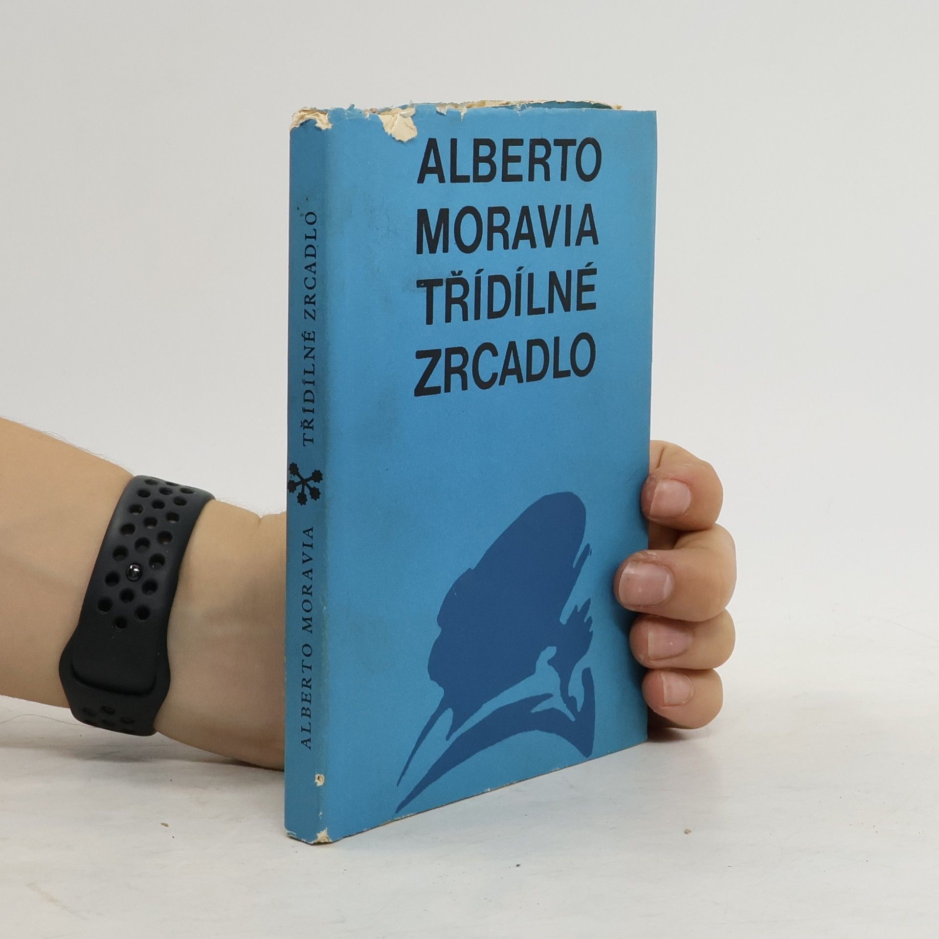 Alberto Moravia Třídílné zrcadlo