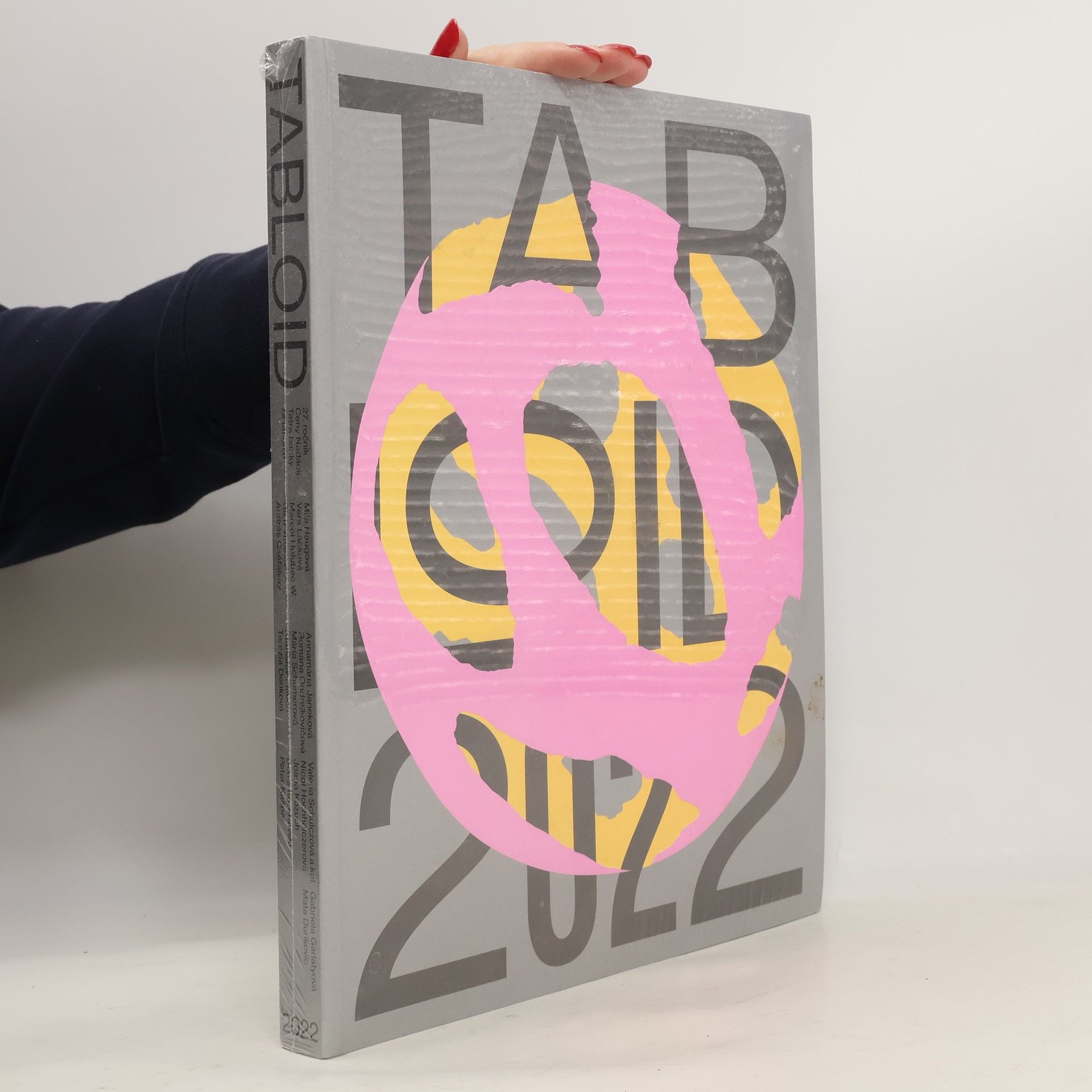 Kolektiv autorů Tabloid 2022