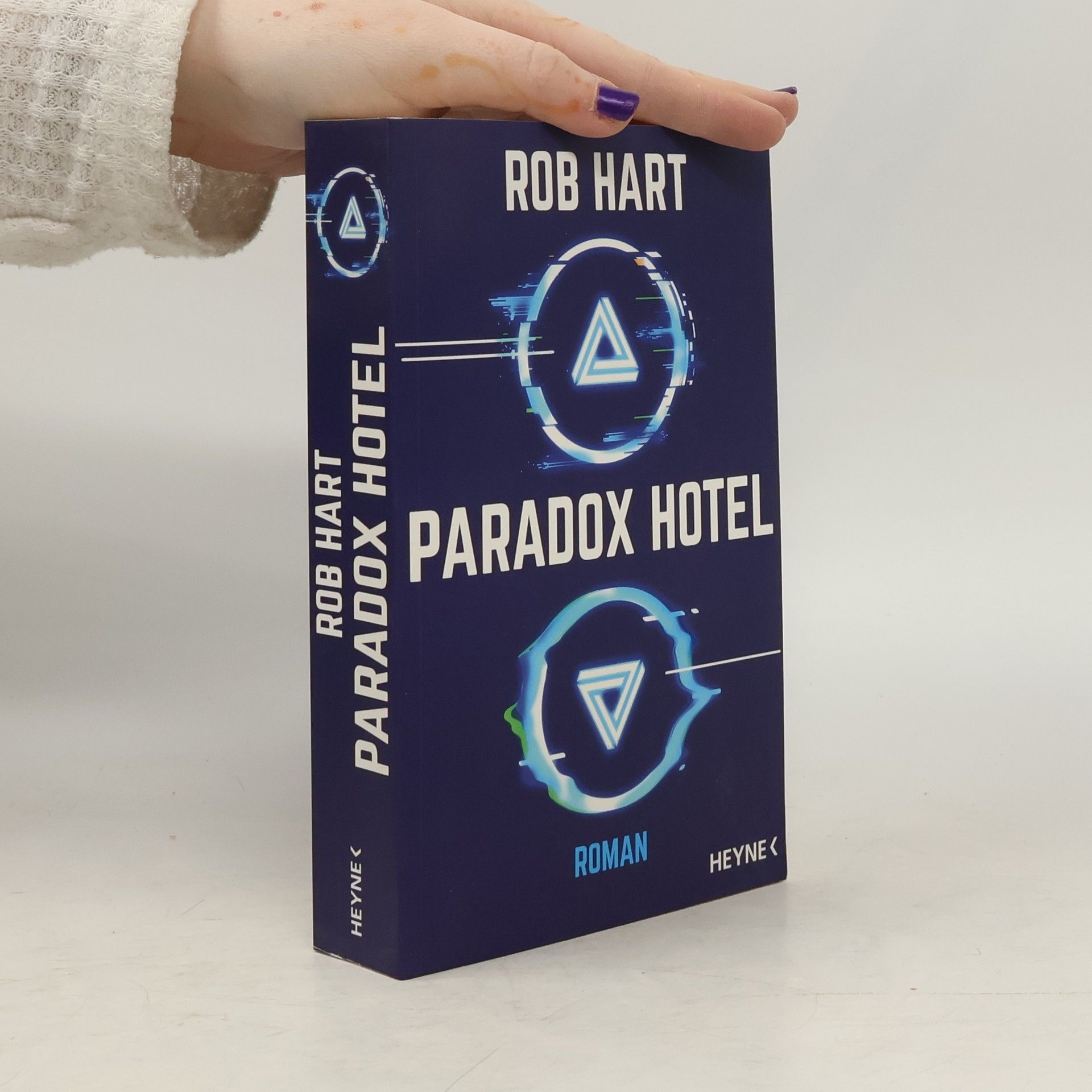 Paradox Hotel