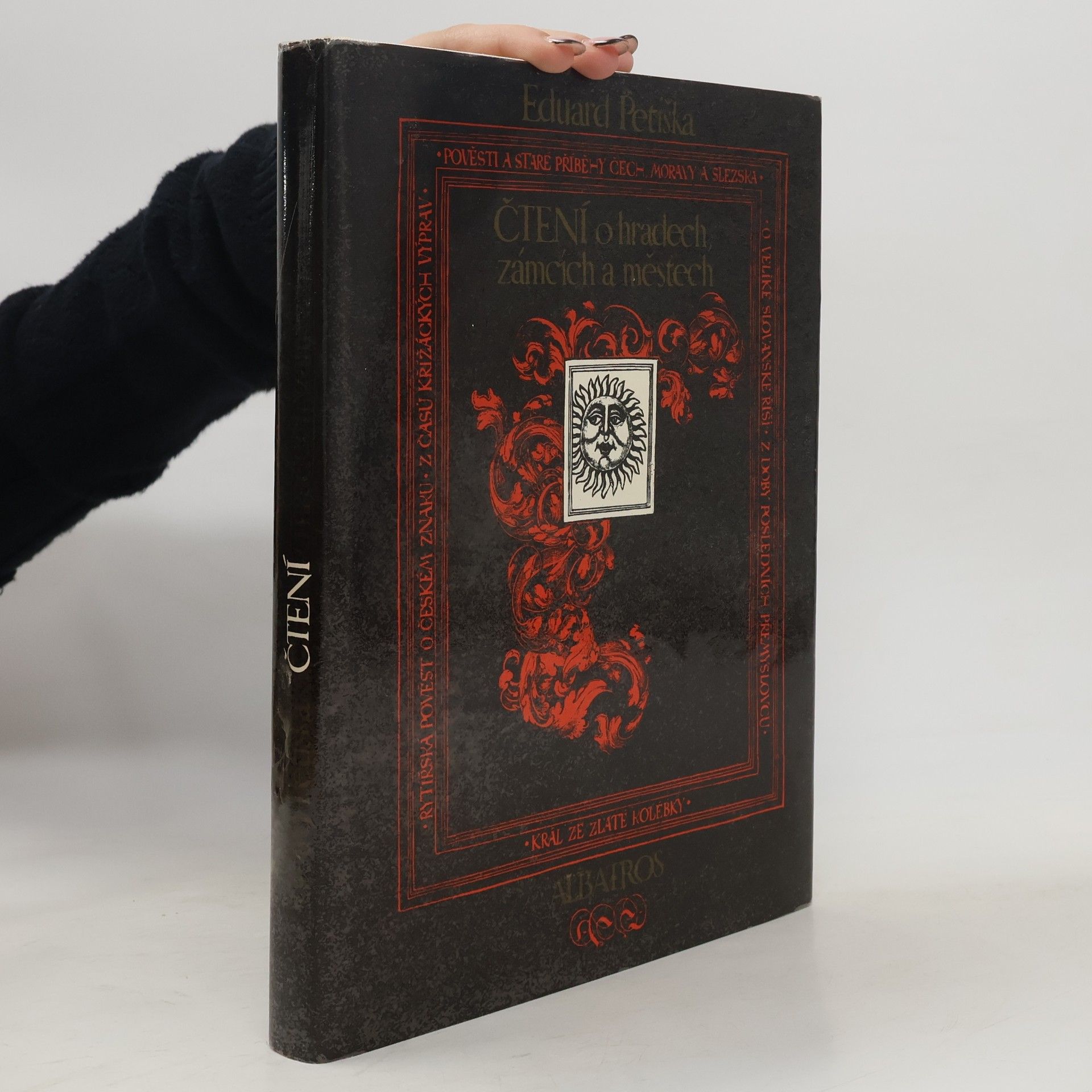 Eduard Petiška Čtení o hradech, zámcích a městech