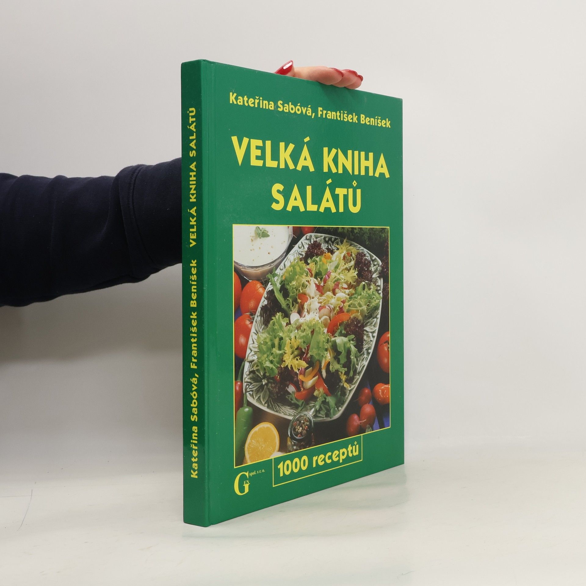 Velká kniha salátů. 1000 receptů