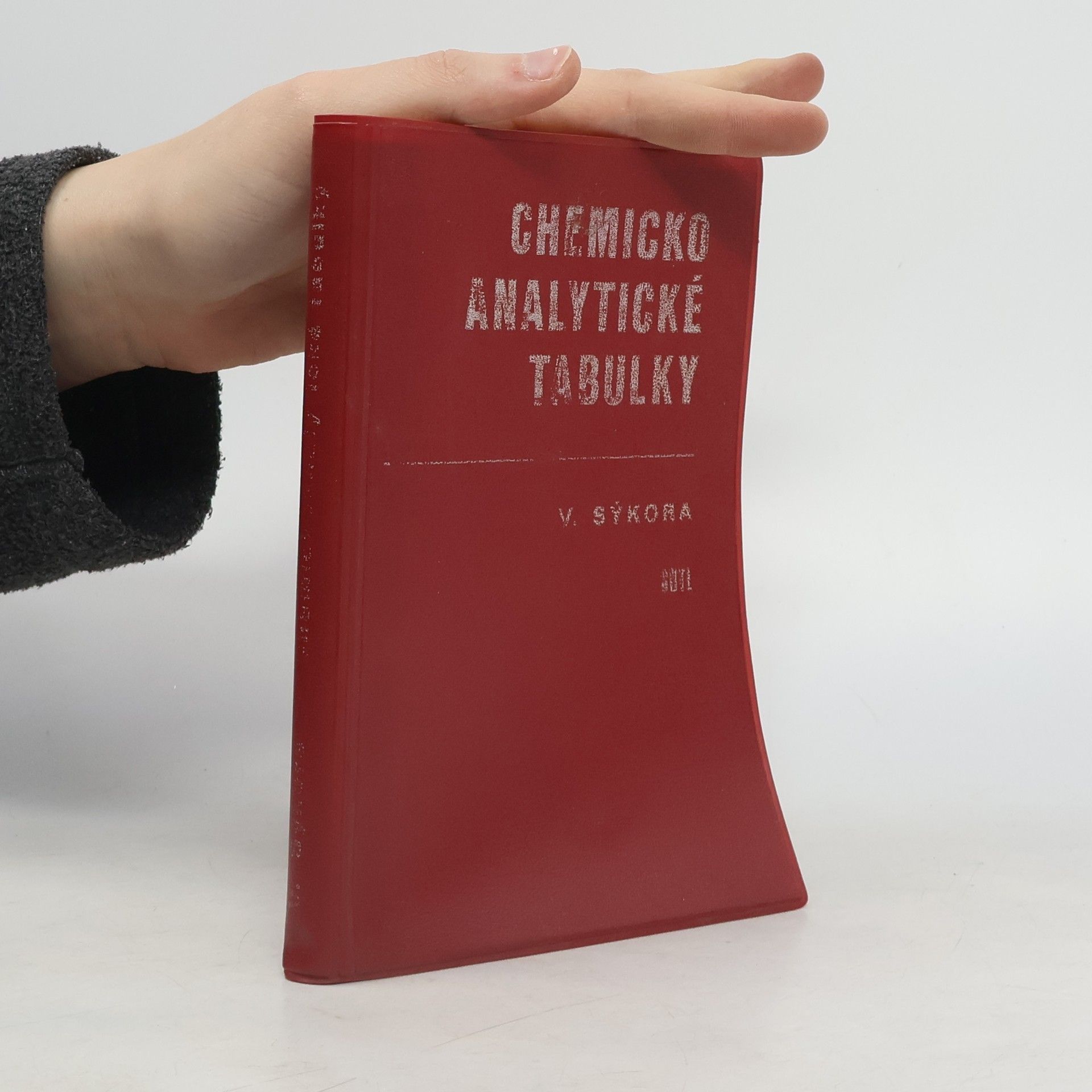 V. Sýkora Chemicko-analytické tabulky
