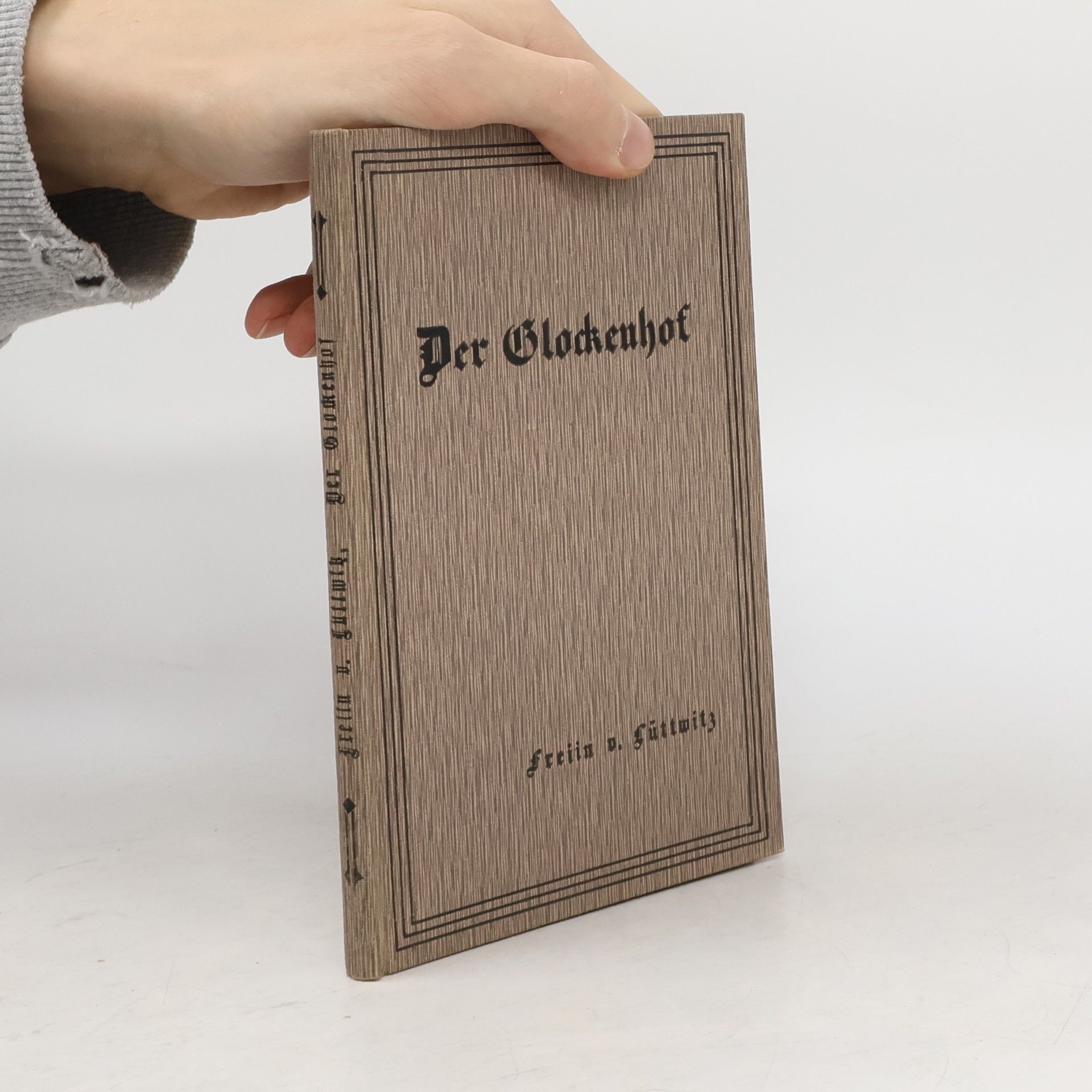 Freiin von Lüttwitz Der Glockenhof