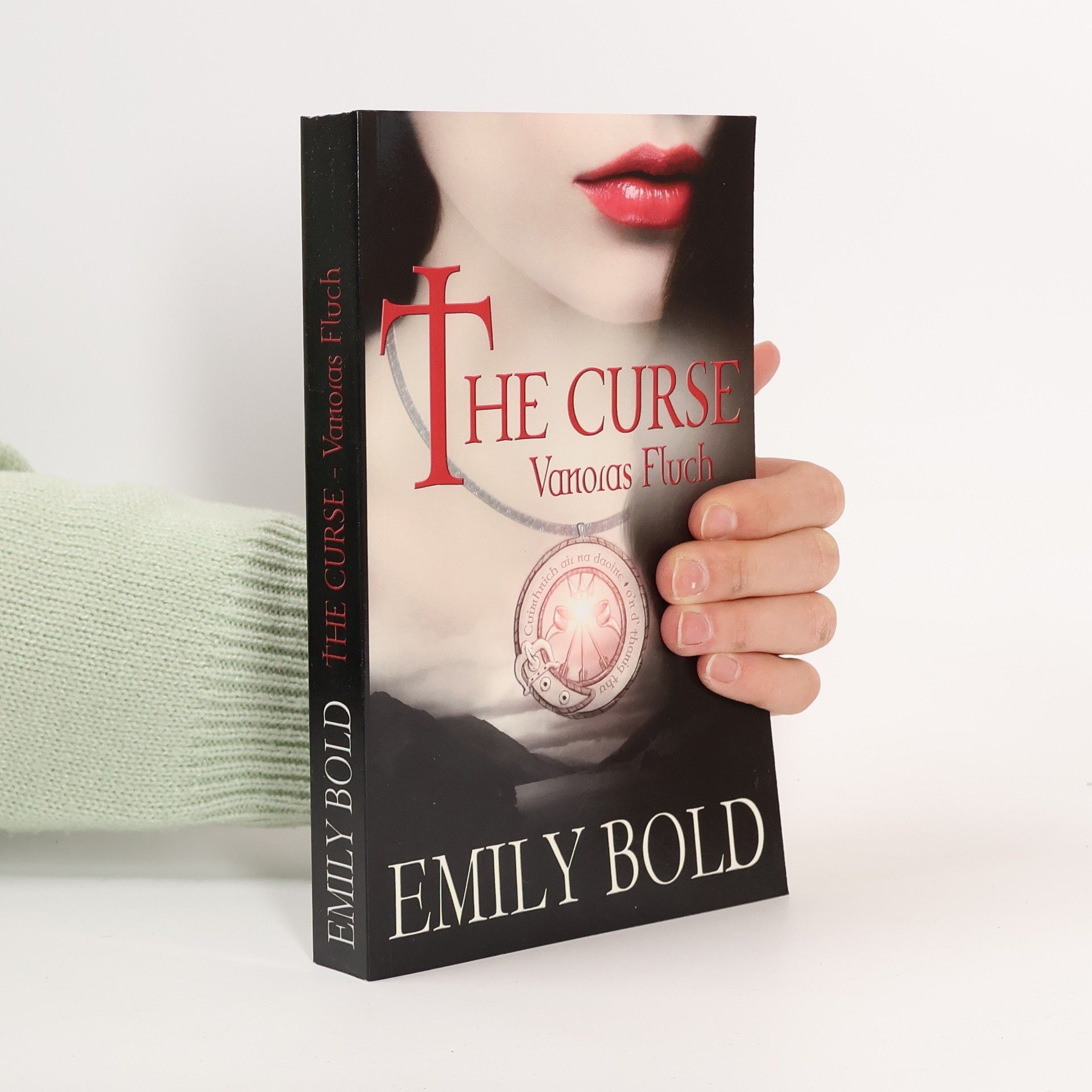 Emily Bold Curse - Vanoras Fluch