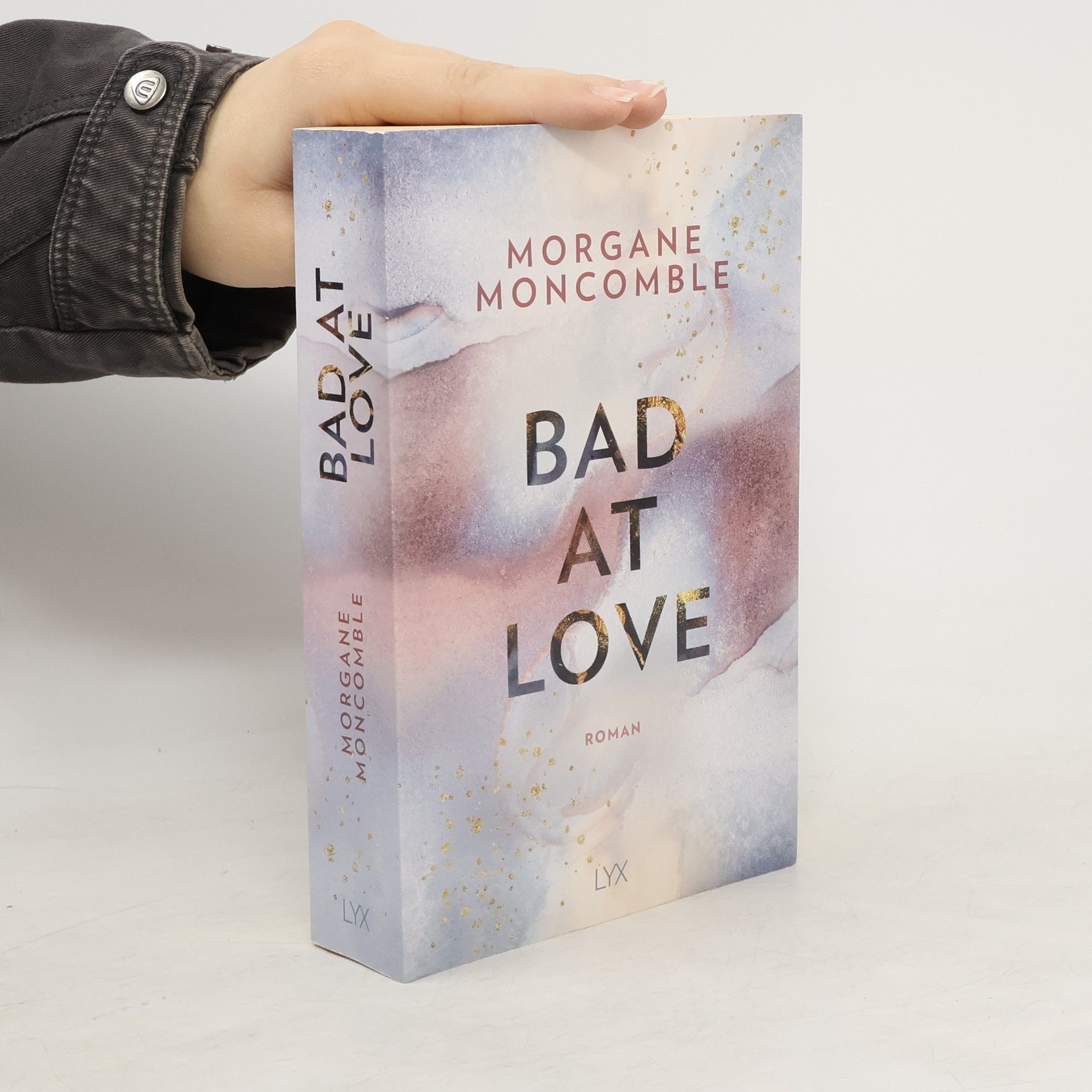 Morgane Moncomble Bad at love