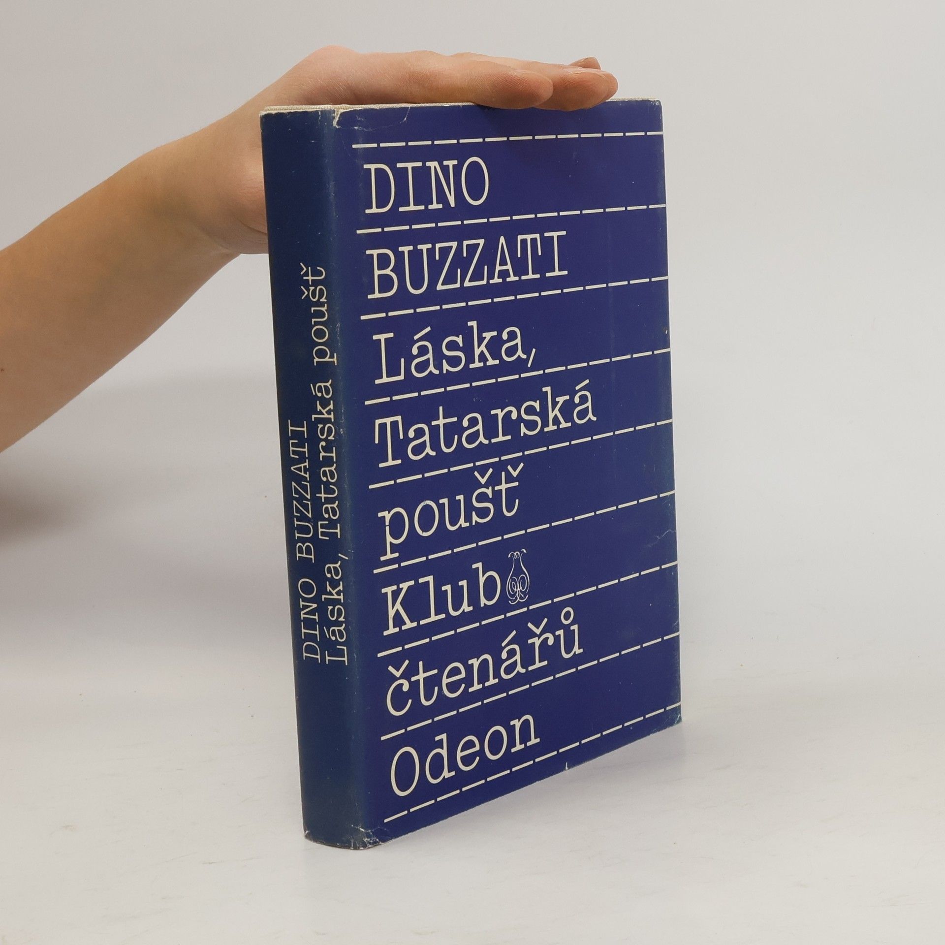 Láska.Tatarská poušť