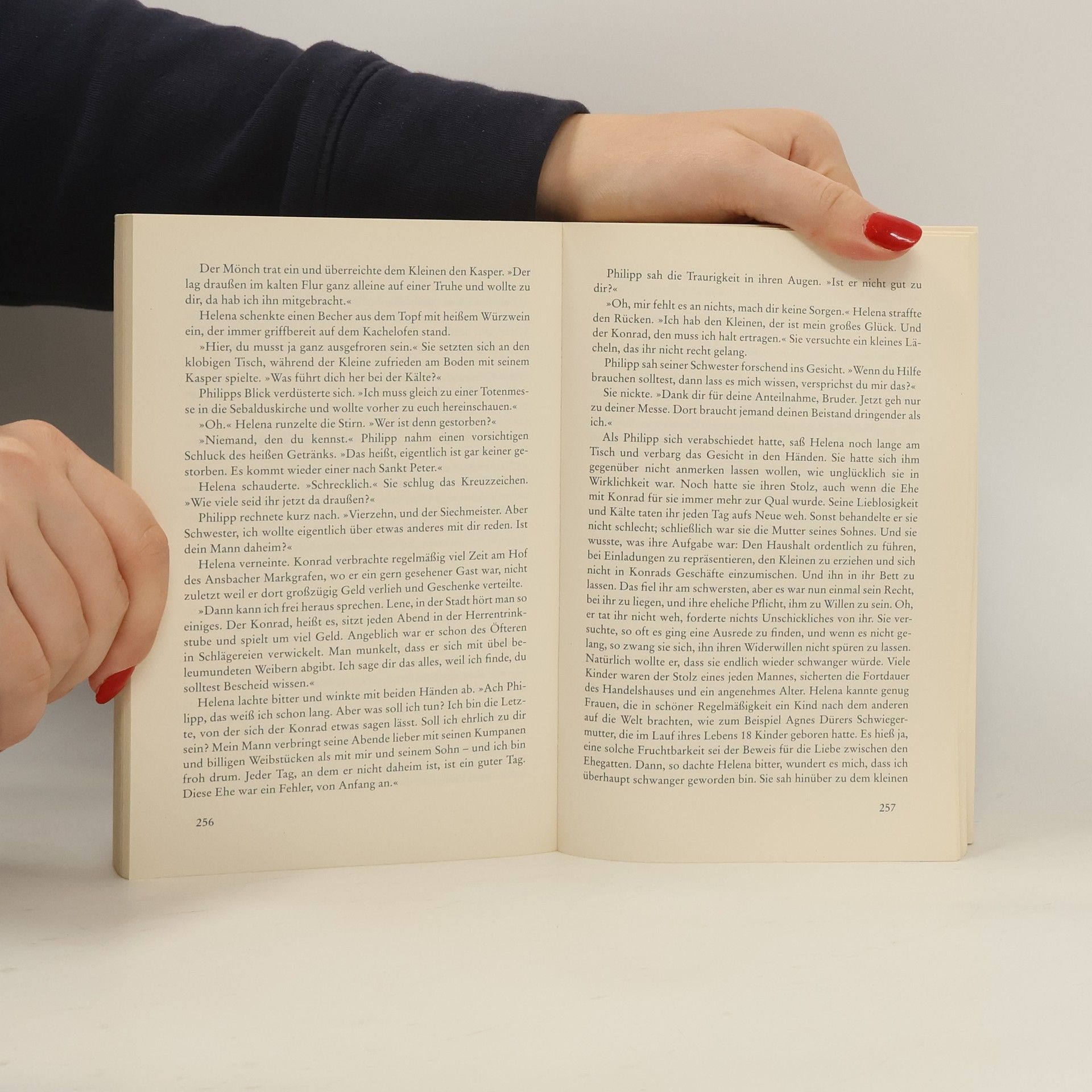 Sabine Weigand Das Perlenmedaillon
