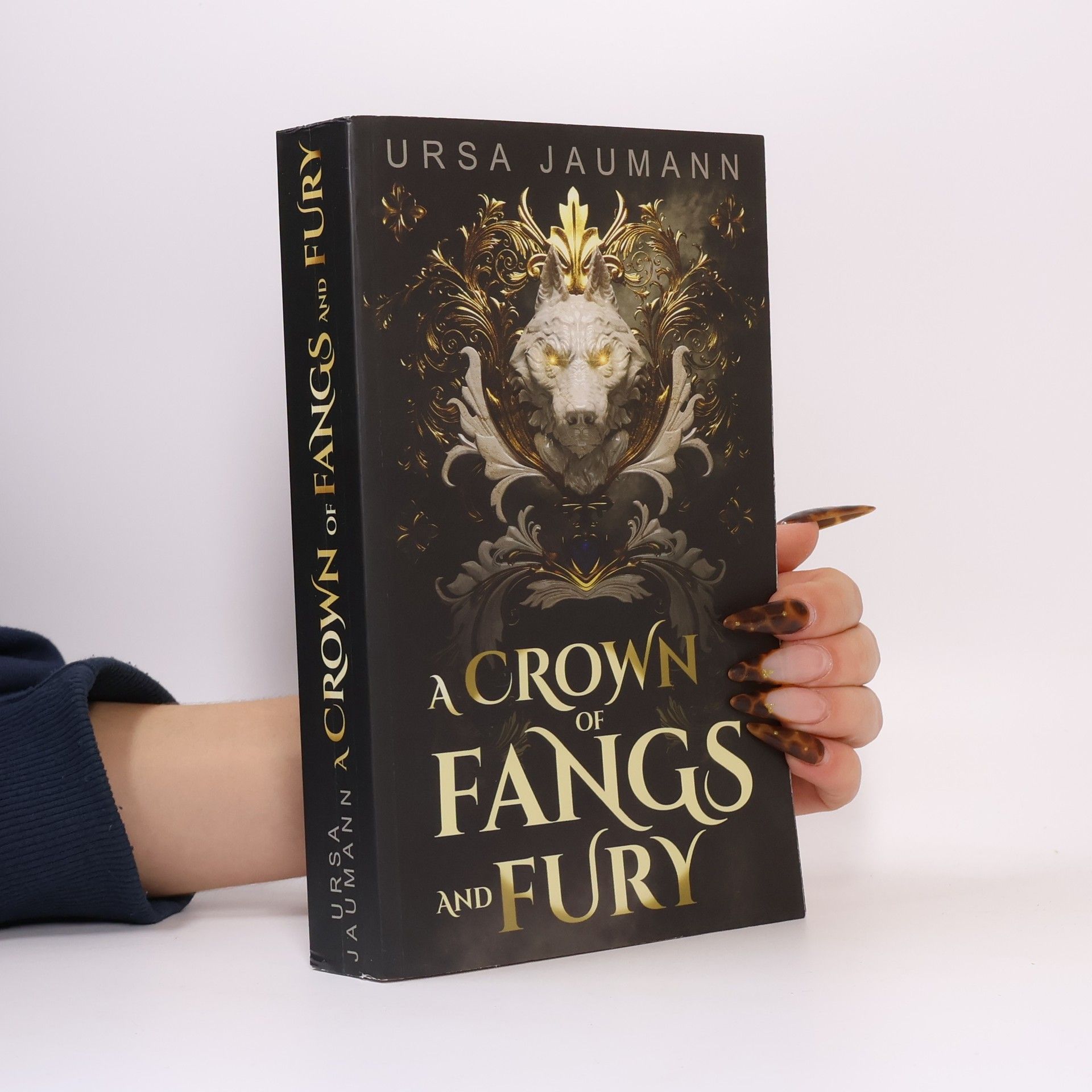 Ursa Jaumann A Crown of Fangs and Fury