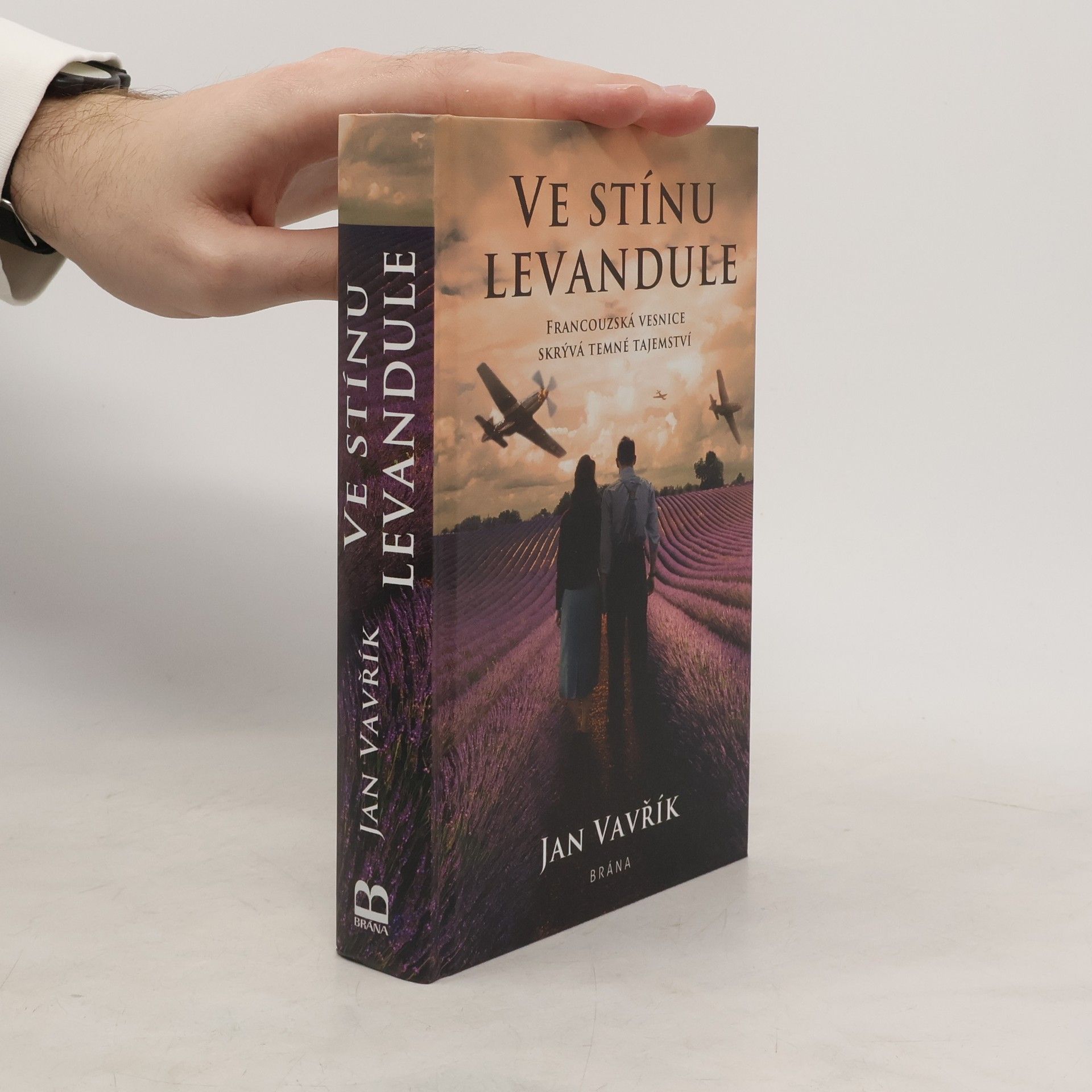 Jan Vavřík Ve stínu levandule