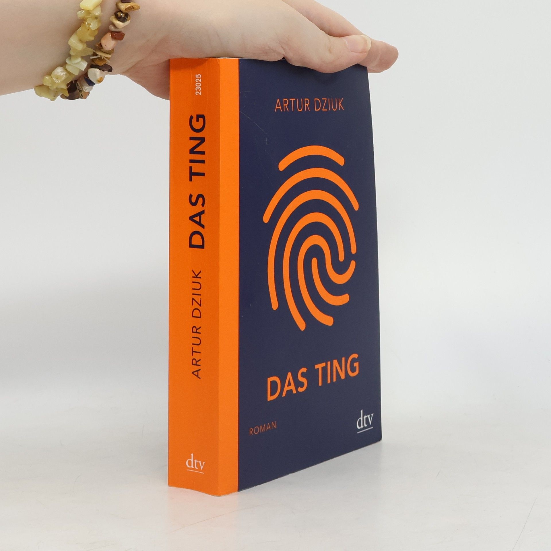 Artur Dziuk Das Ting