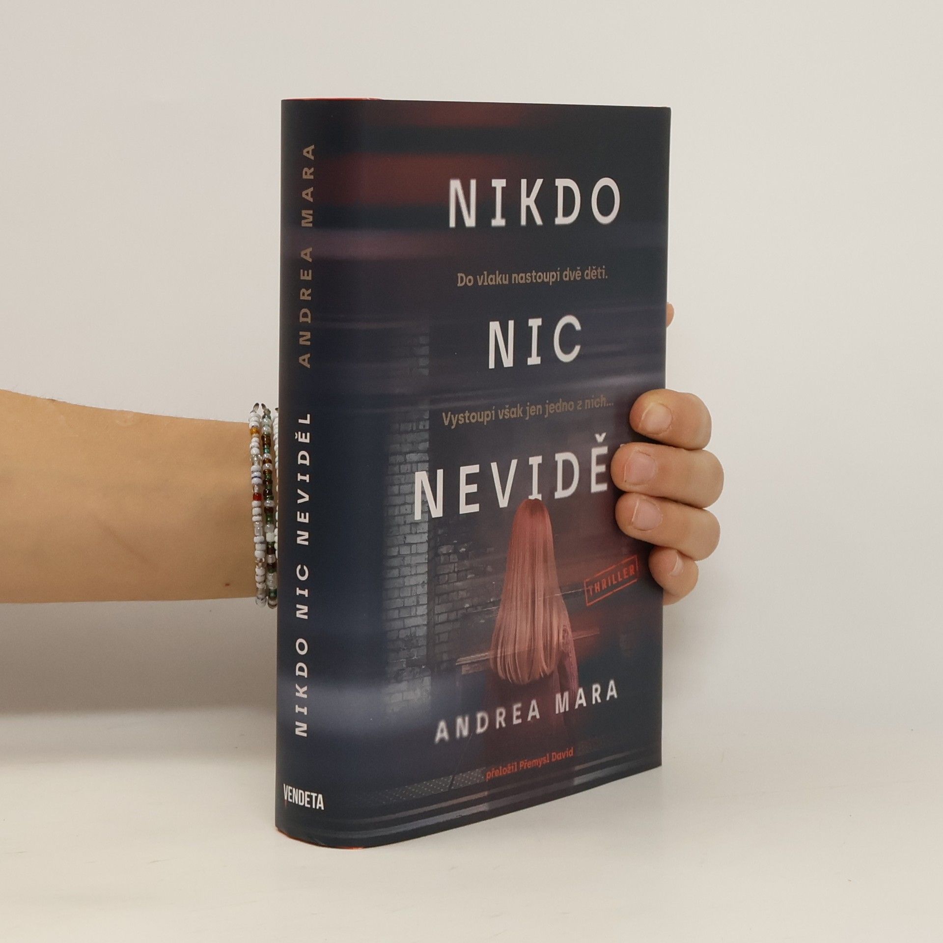 Andrea Mara Nikdo nic neviděl