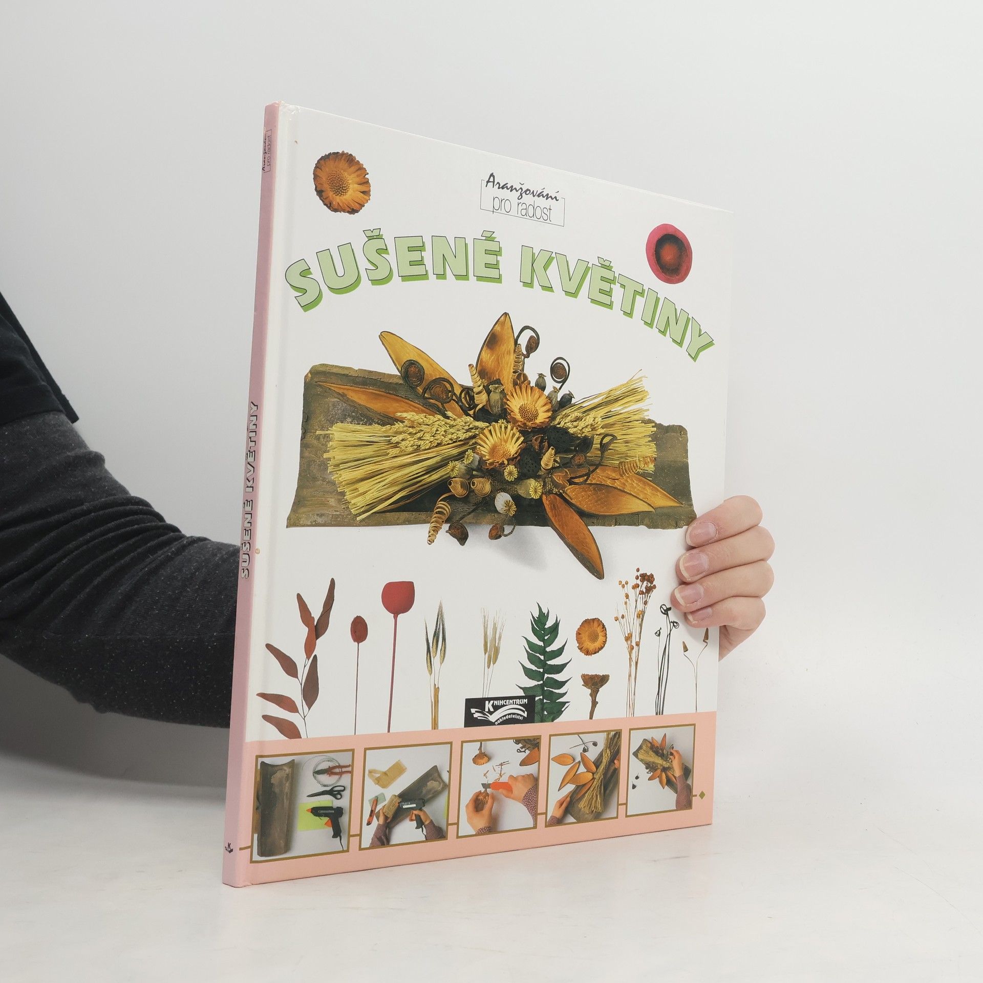 Autorenkollektiv Sušené květiny