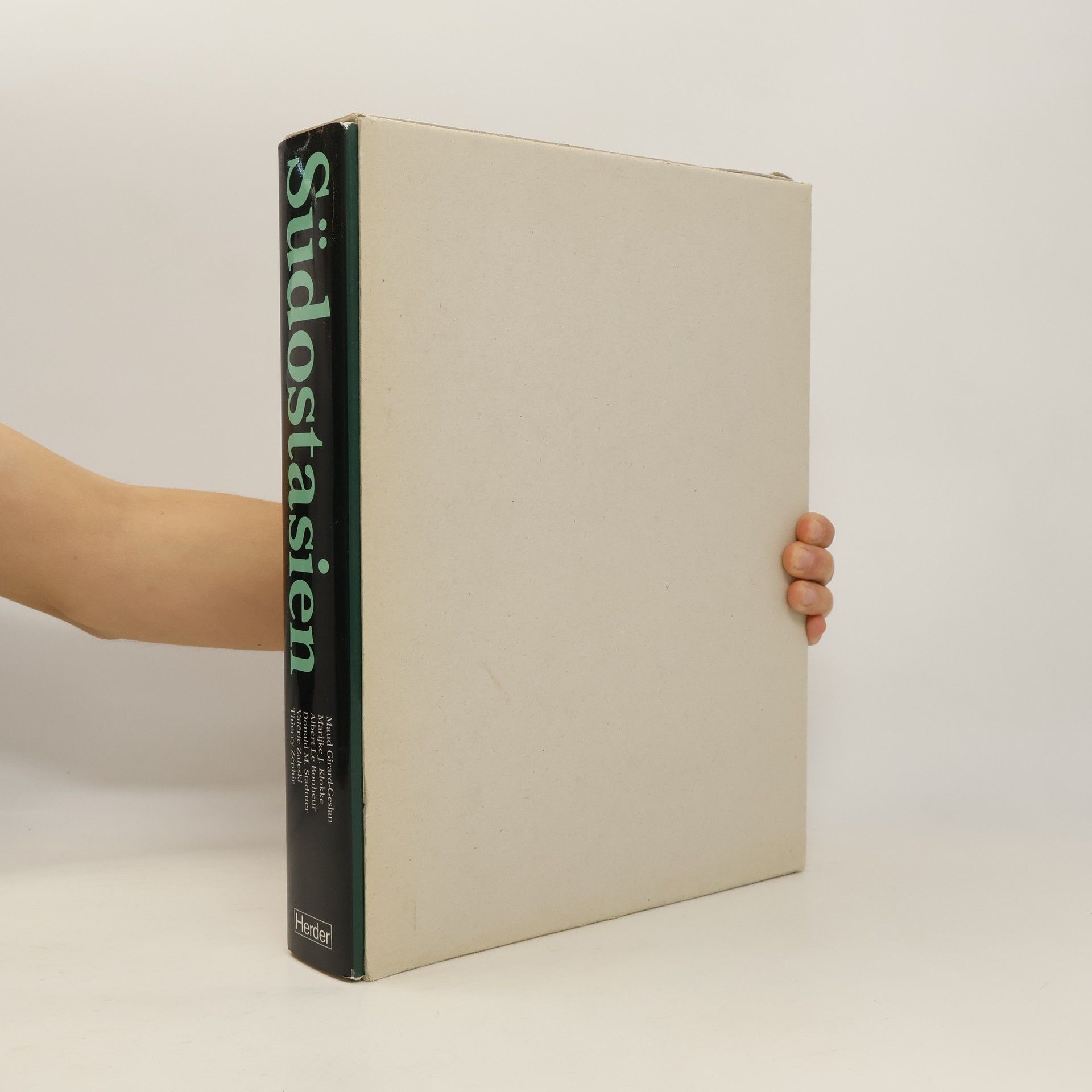 Maud Girard-Geslan Südostasien