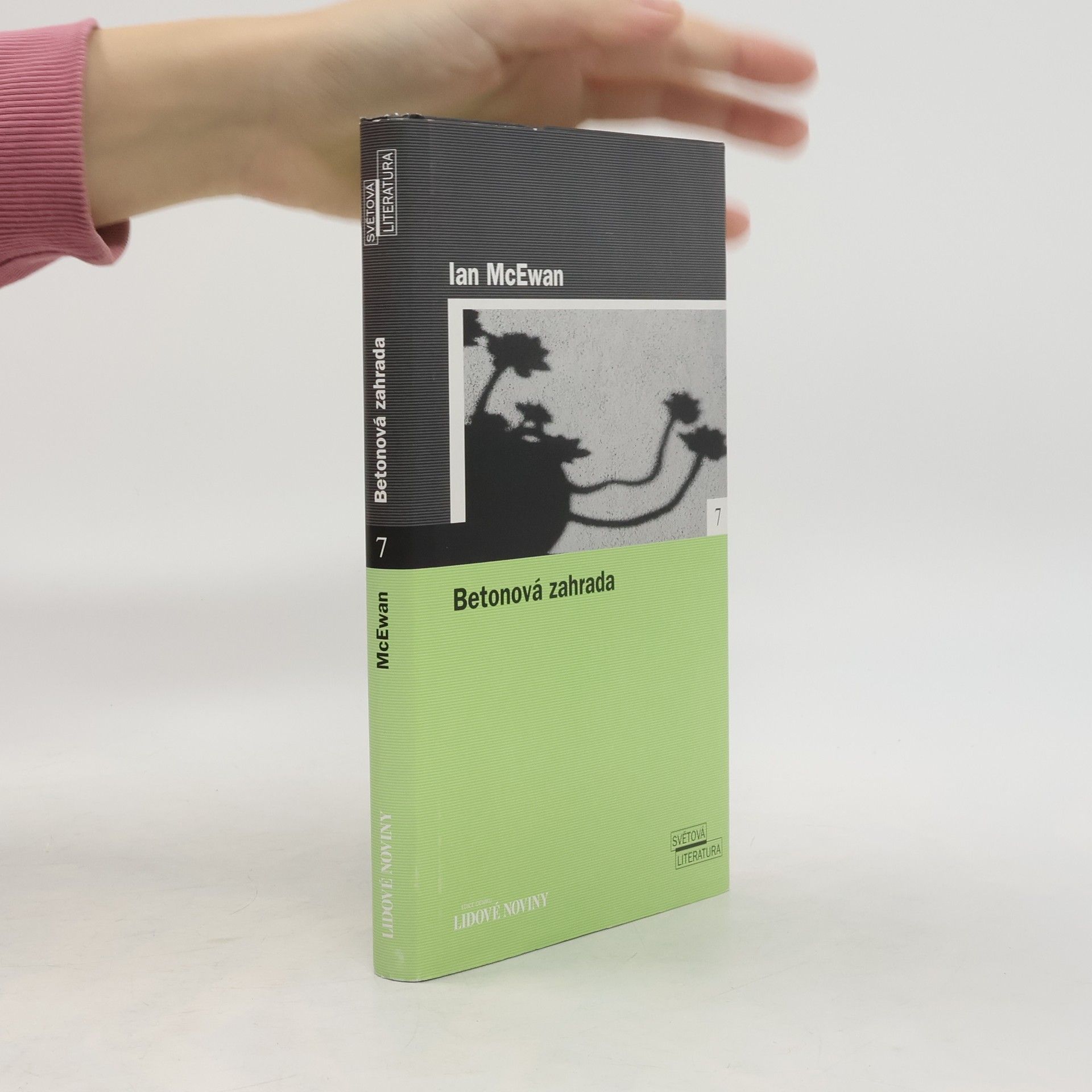 Ian McEwan Betonová zahrada