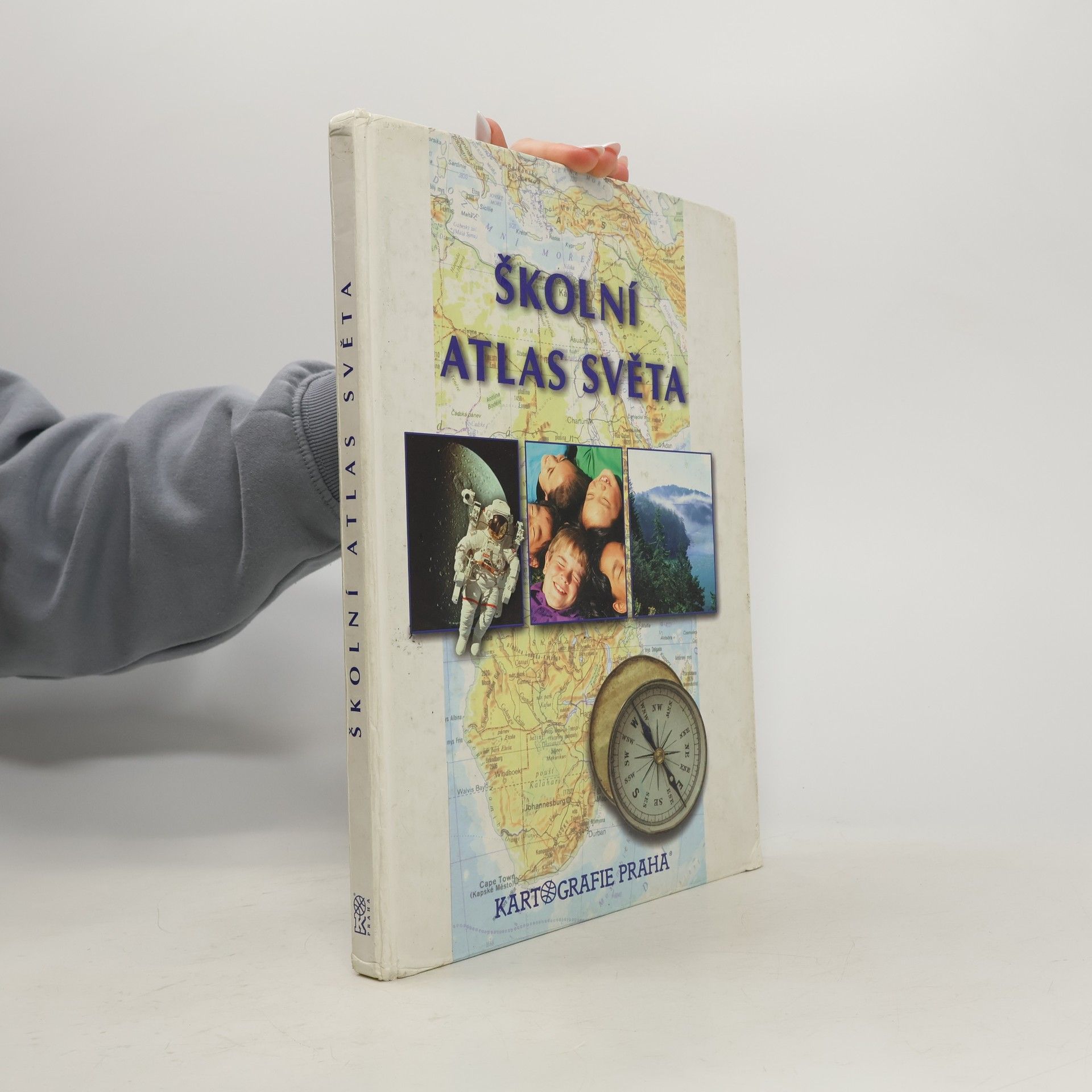 Kolektiv autorů Školní atlas světa