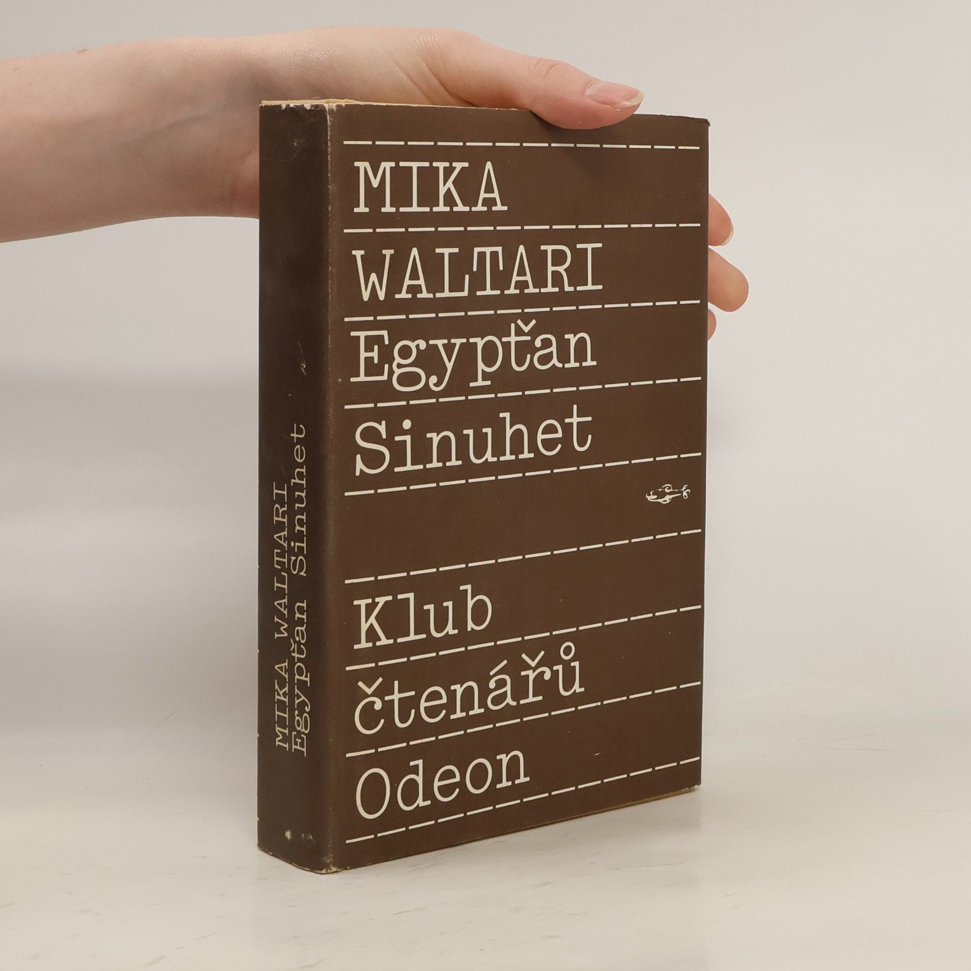 Mika Waltari Egypťan Sinuhet