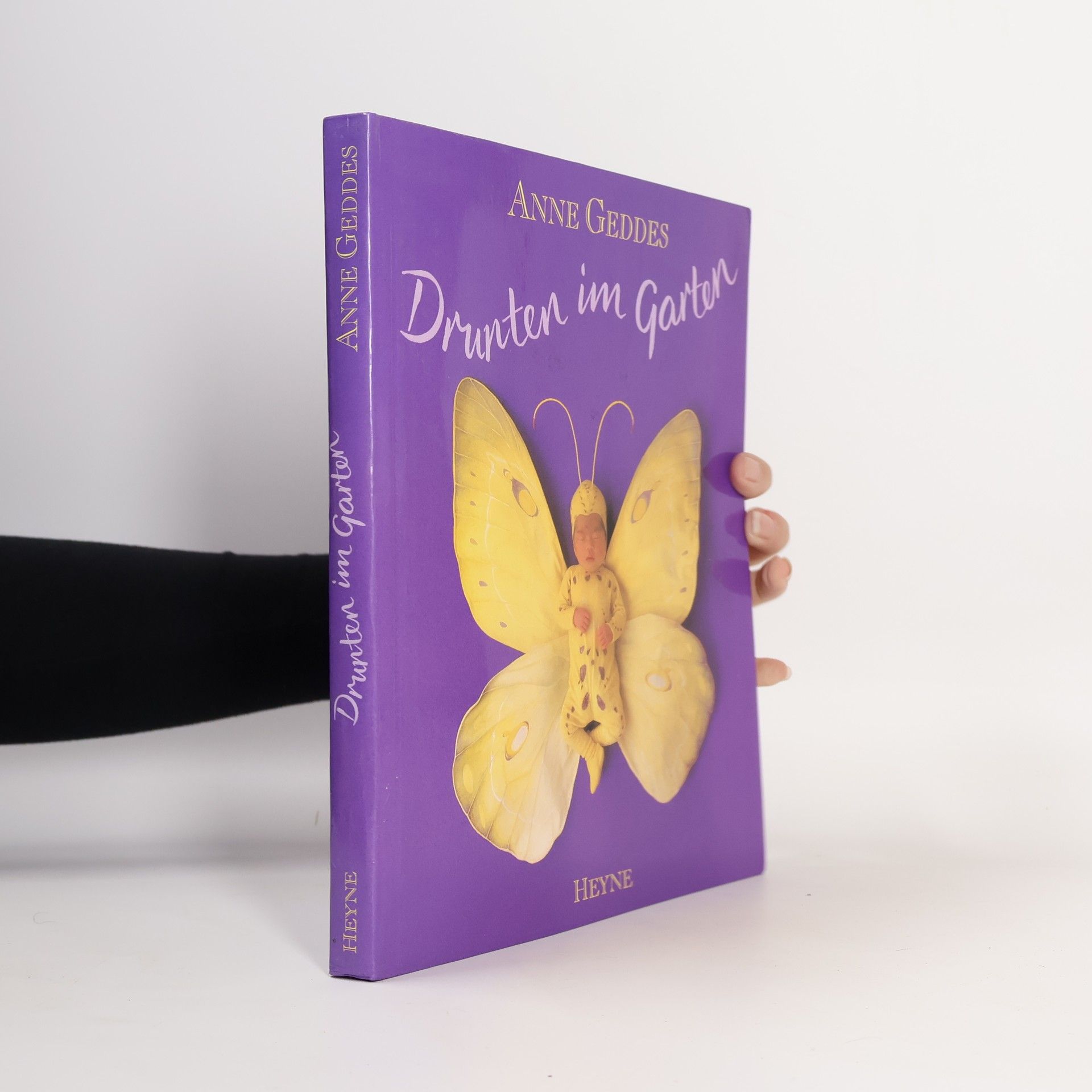 Anne Geddes Drunten im Garten