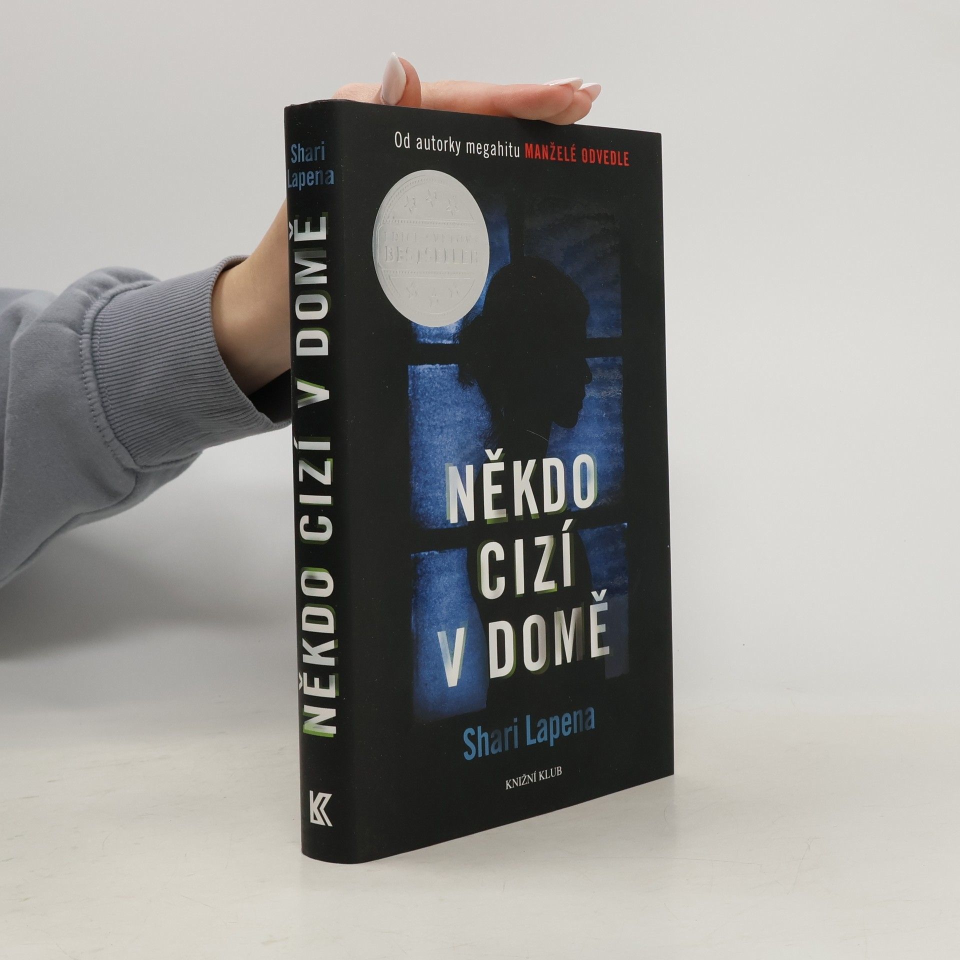 Shari Lapena Někdo cizí v domě