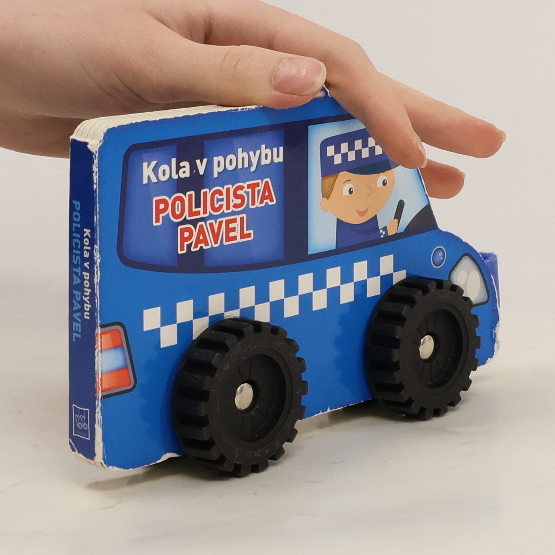 Kolektív autorov Policista Pavel : kola v pohybu