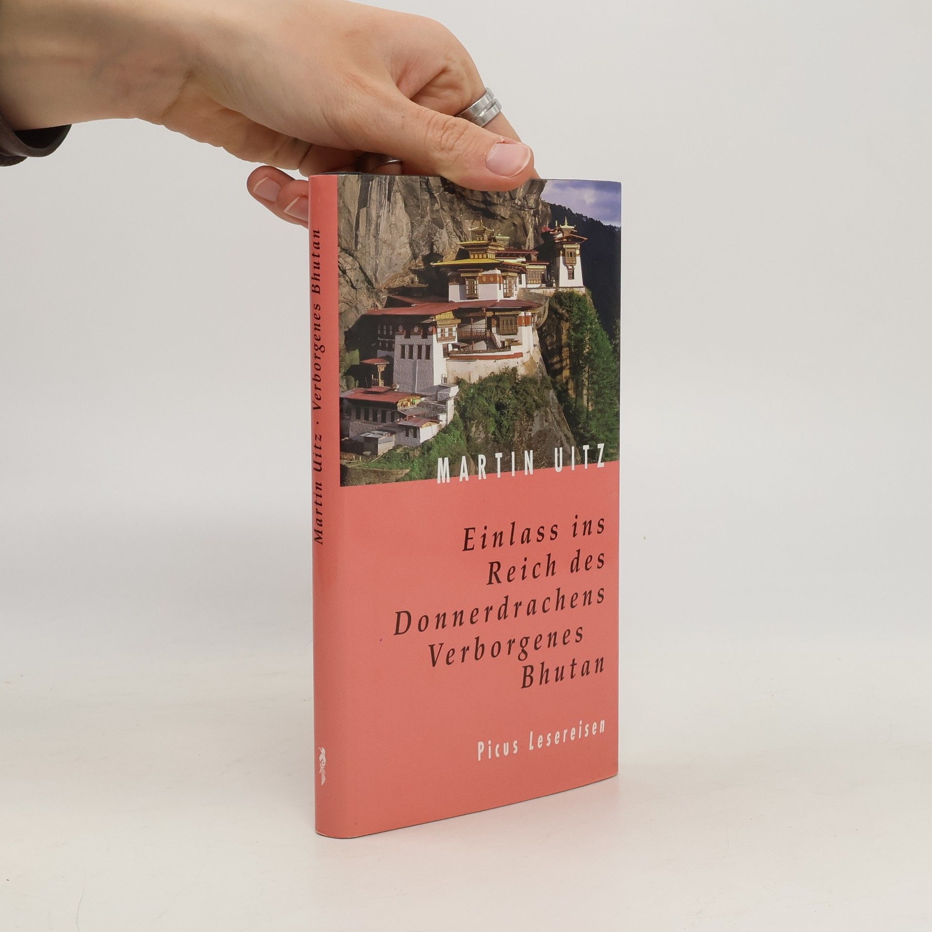 Martin Uitz Einlass ins Reich des Donnerdrachens