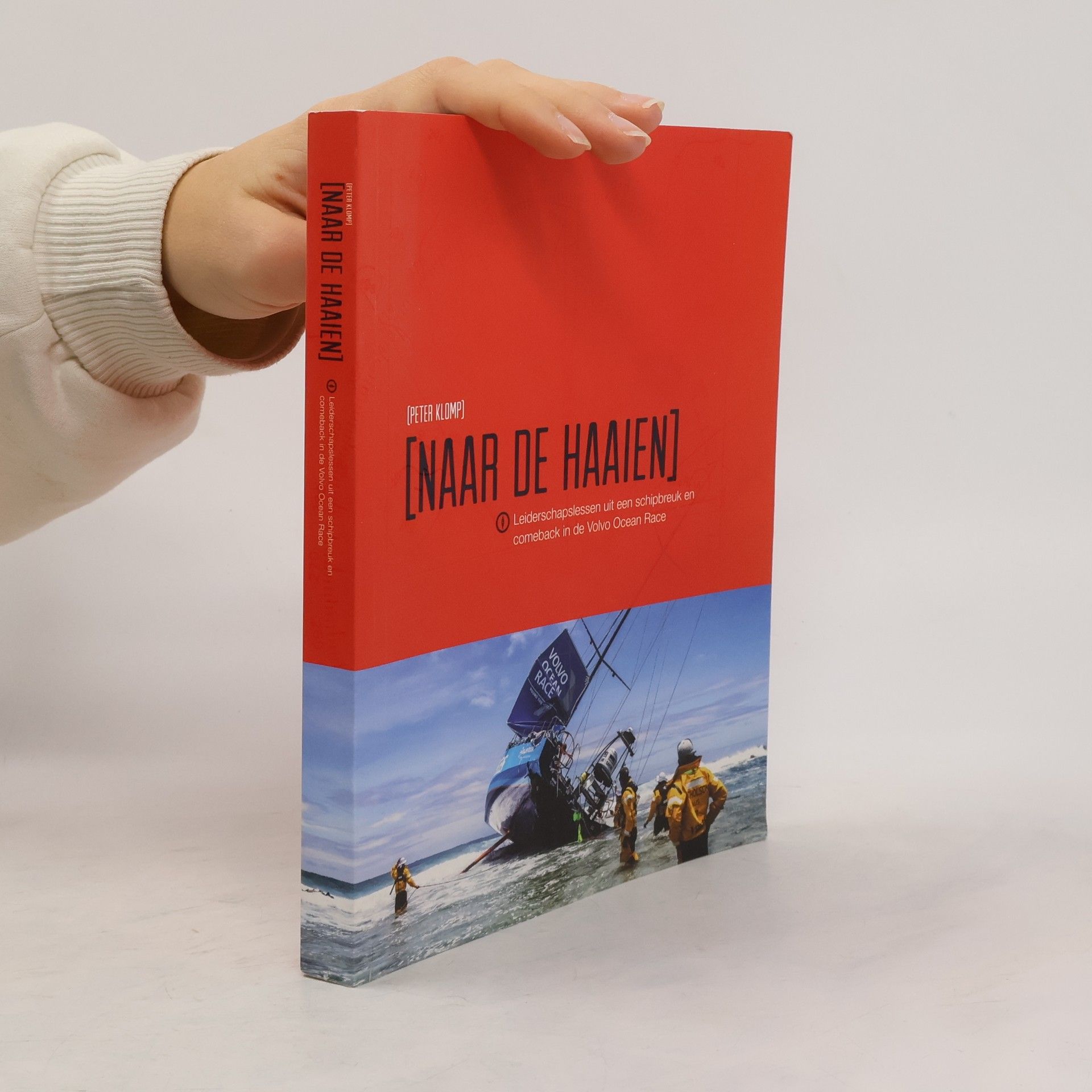 Peter Klomp Naar de haaien
