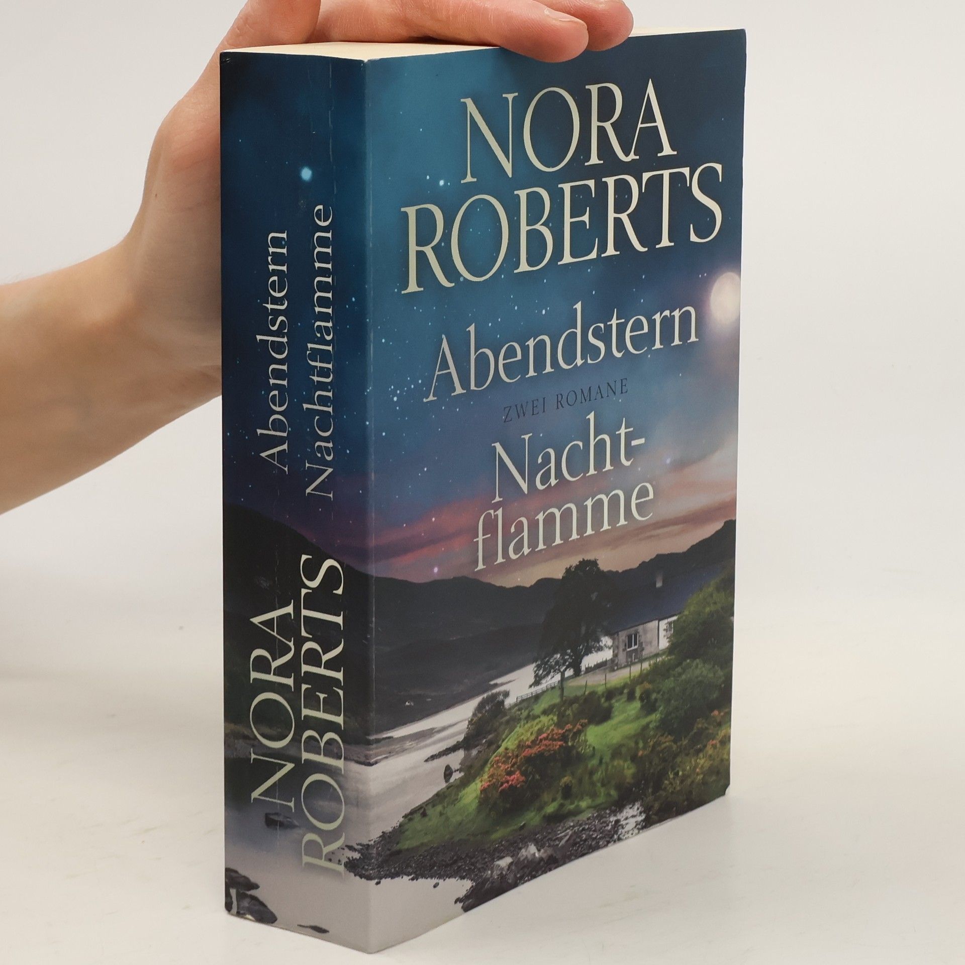 Nora Roberts Abendstern. Nachtflamme