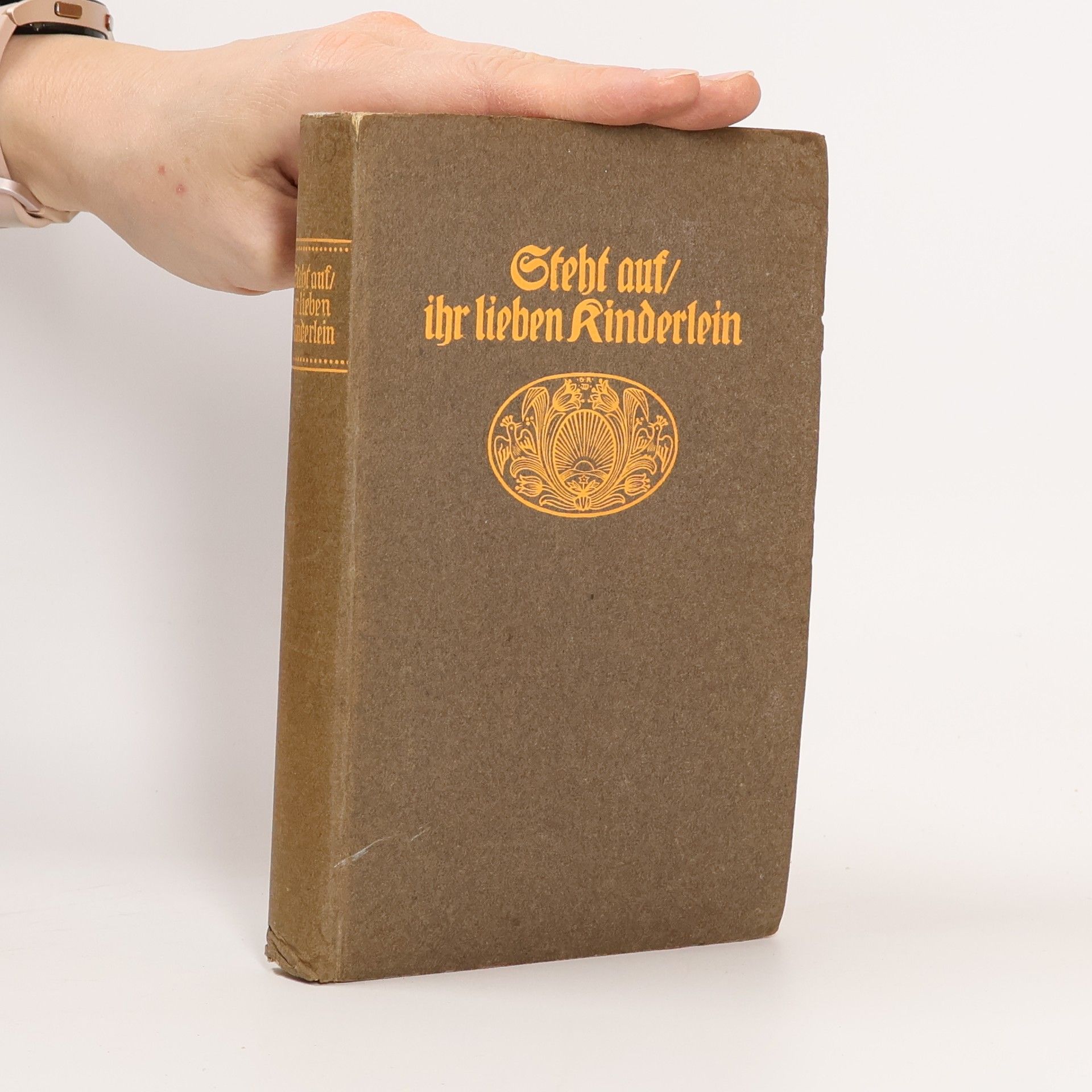 Steht auf, ihr lieben Kinderlein