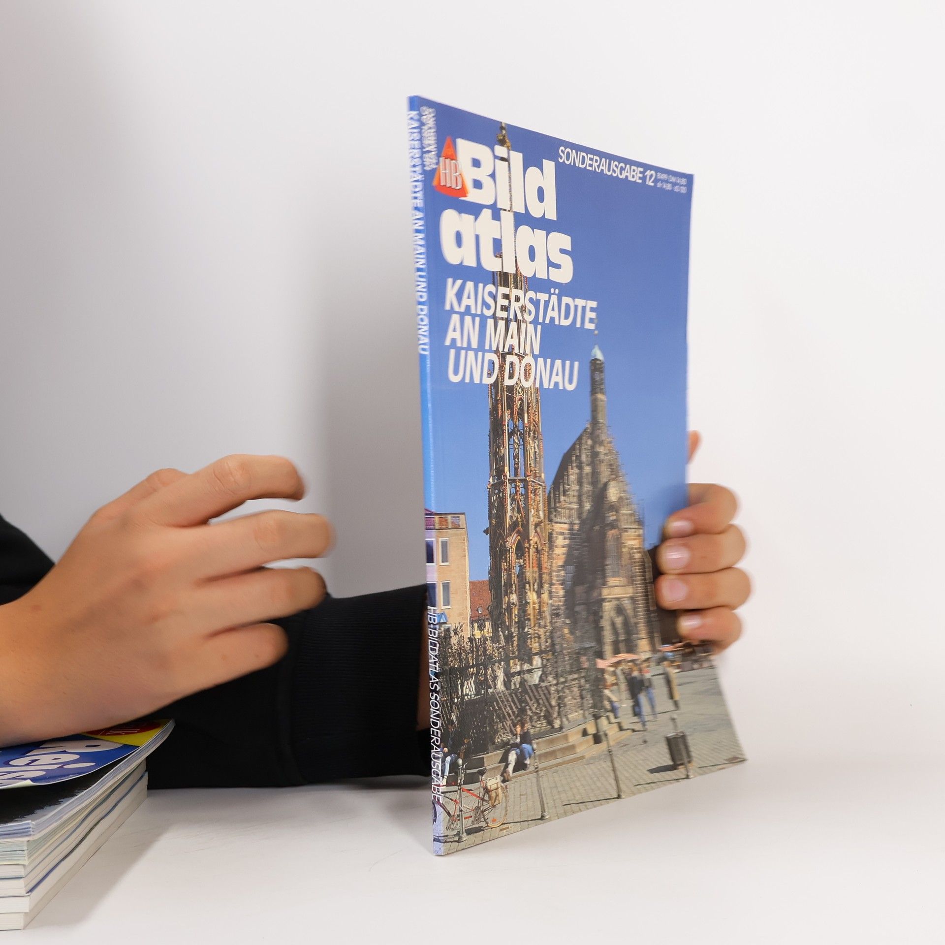 AA.VV. Bildatlas: Kaiserstädte an main und donau