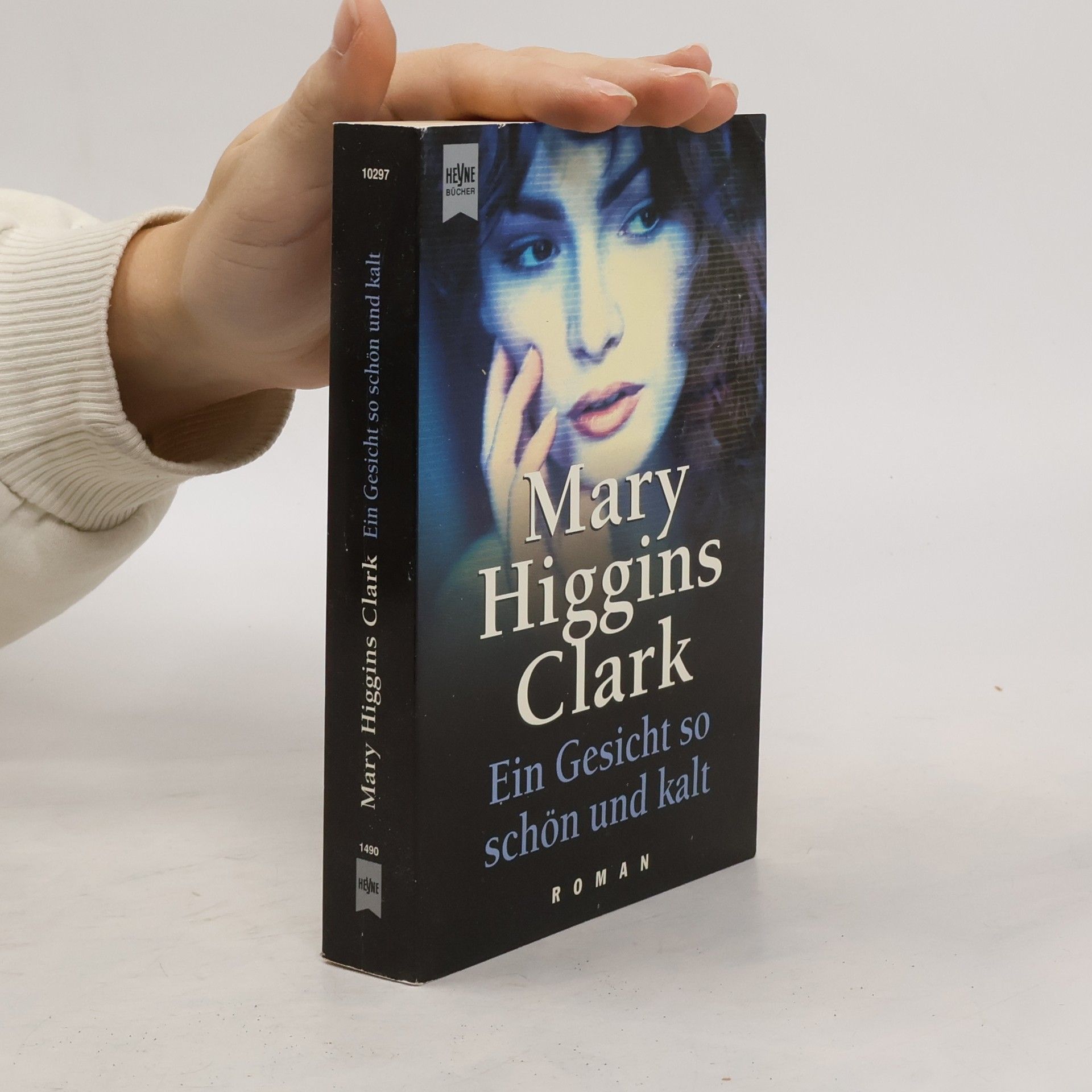 Ein Gesicht so schön und kalt